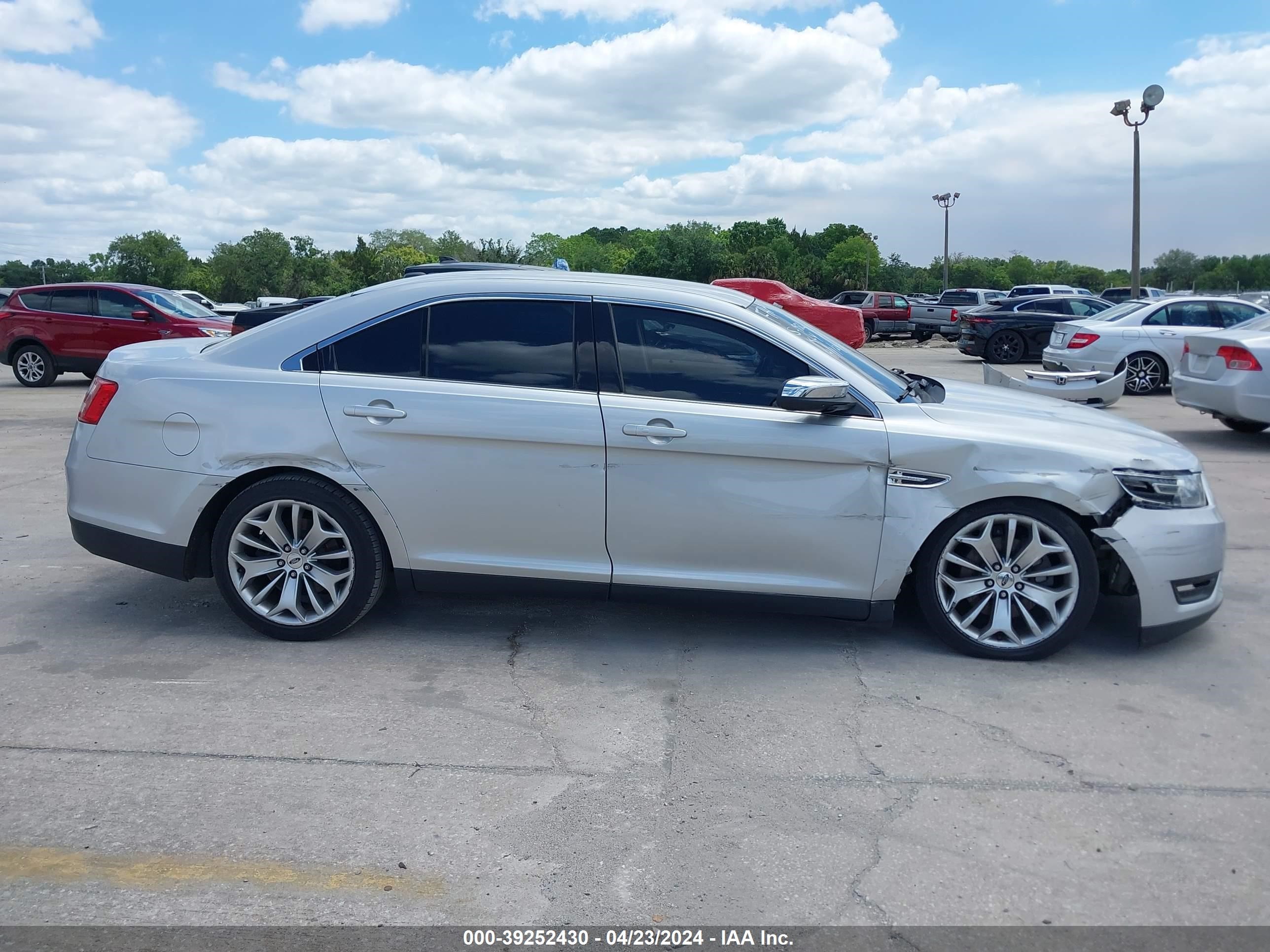 2016 Ford Taurus Limited vin: 1FAHP2F82GG132644