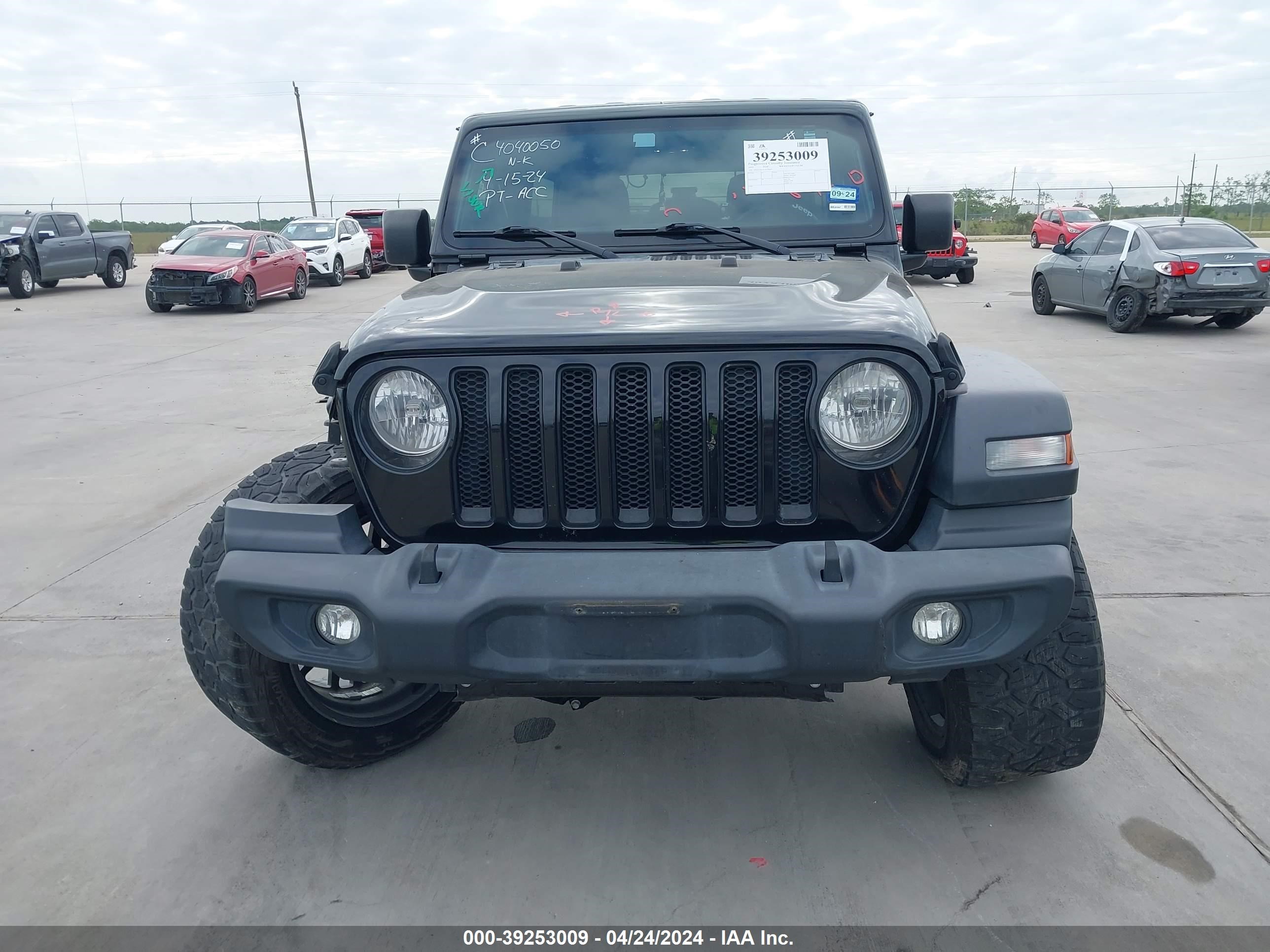 2020 Jeep Wrangler Unlimited Sport Altitude 4X4 vin: 1C4HJXDG2LW229474