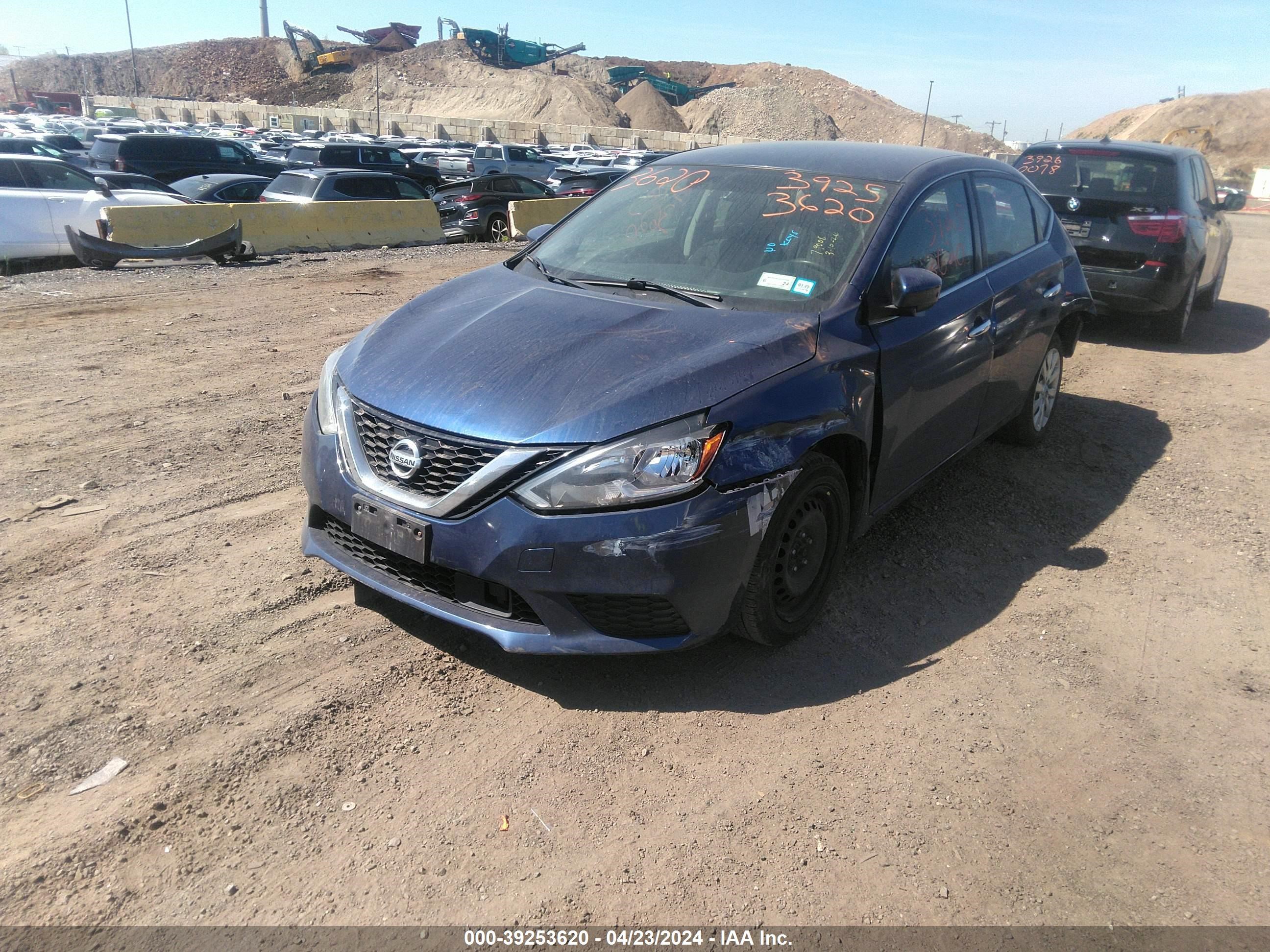 2018 Nissan Sentra S vin: 3N1AB7AP4JY274038