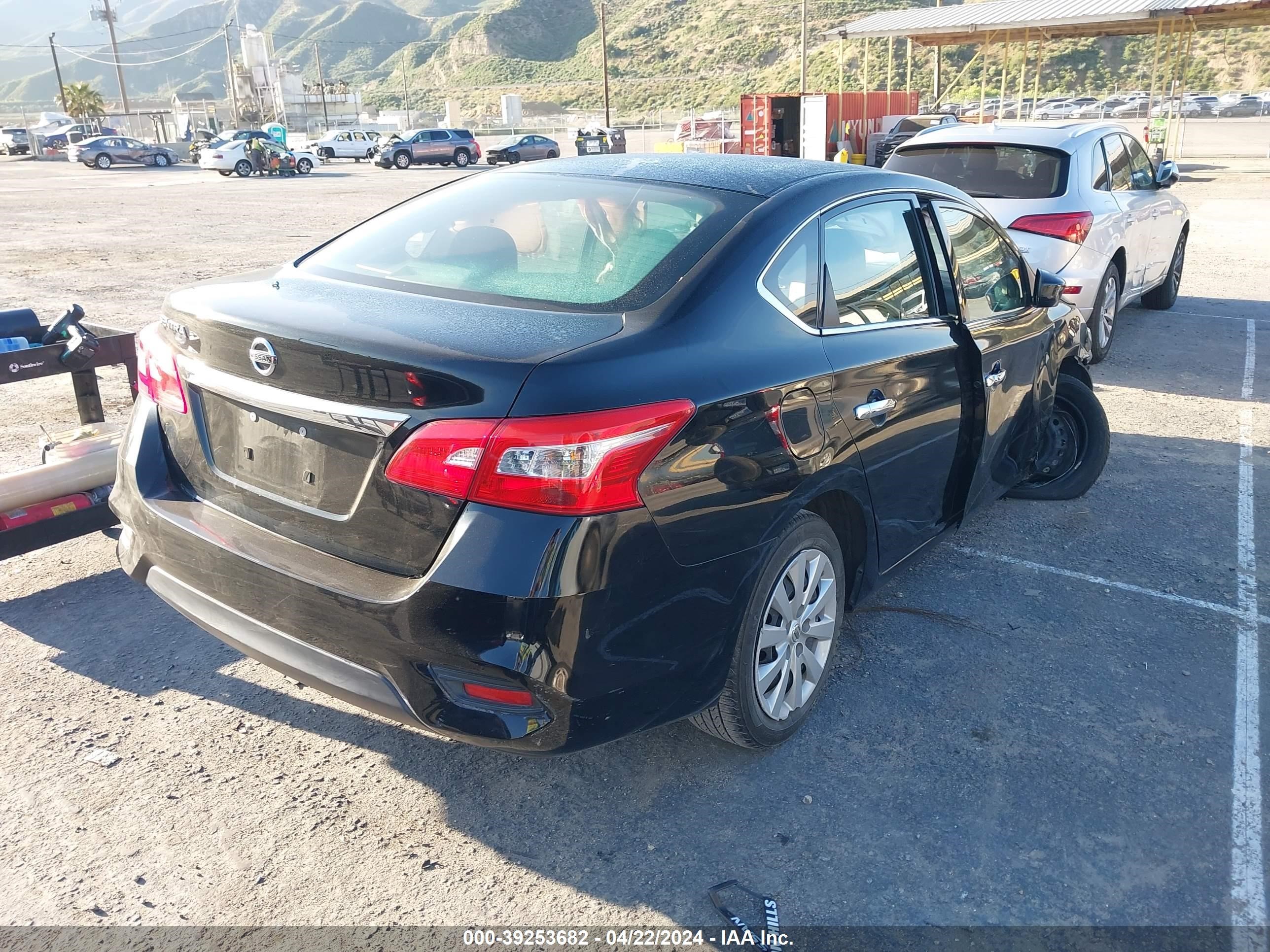 2018 Nissan Sentra S vin: 3N1AB7AP1JY238761