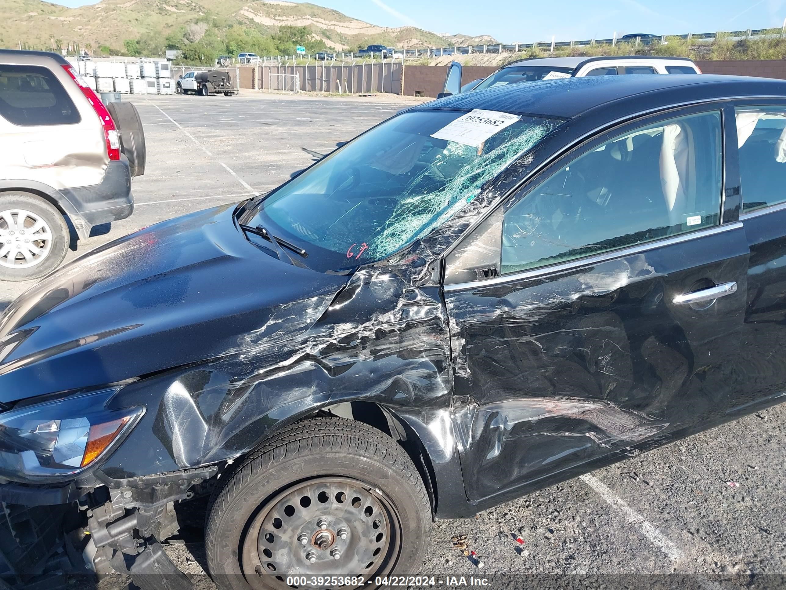 2018 Nissan Sentra S vin: 3N1AB7AP1JY238761