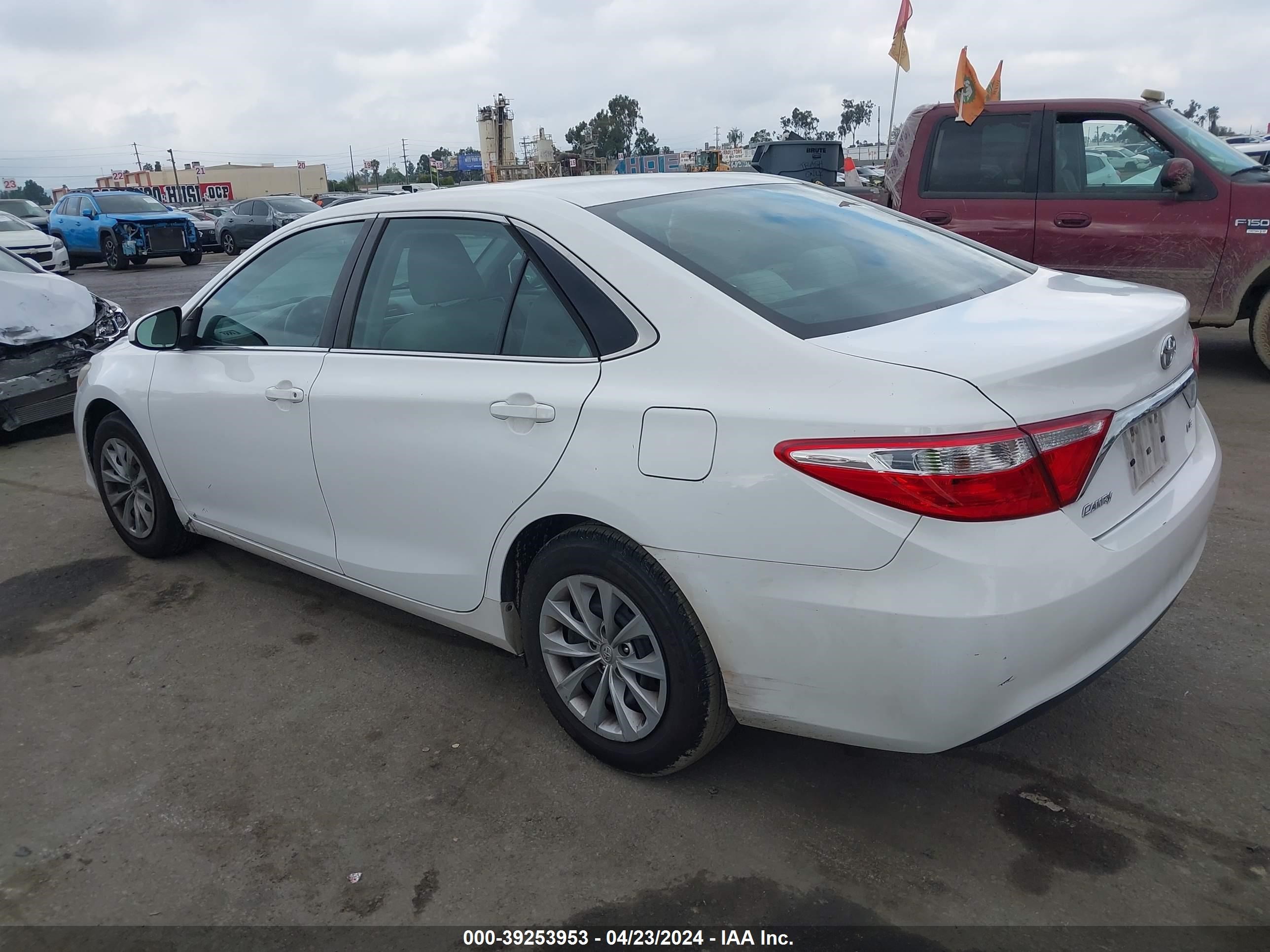 2015 Toyota Camry Le vin: 4T1BF1FK4FU934858