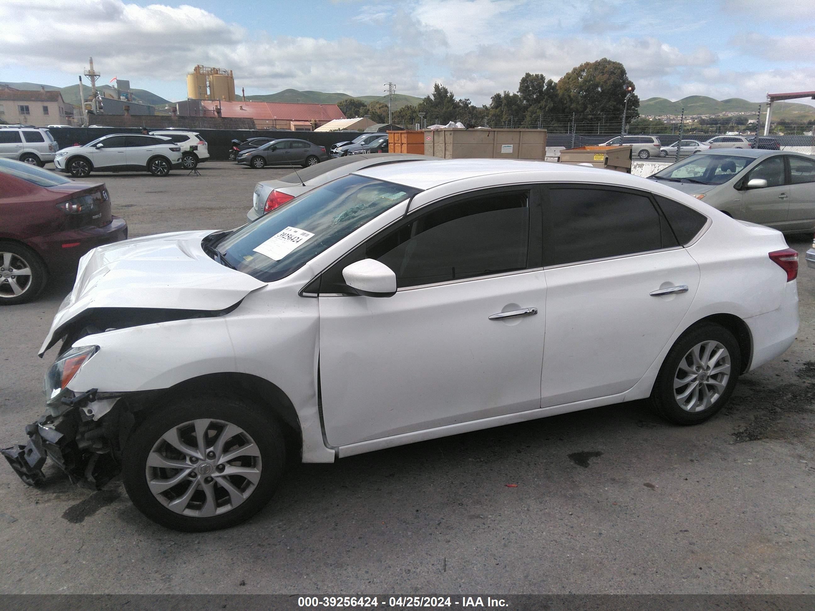 2018 Nissan Sentra Sv vin: 3N1AB7AP7JL657159