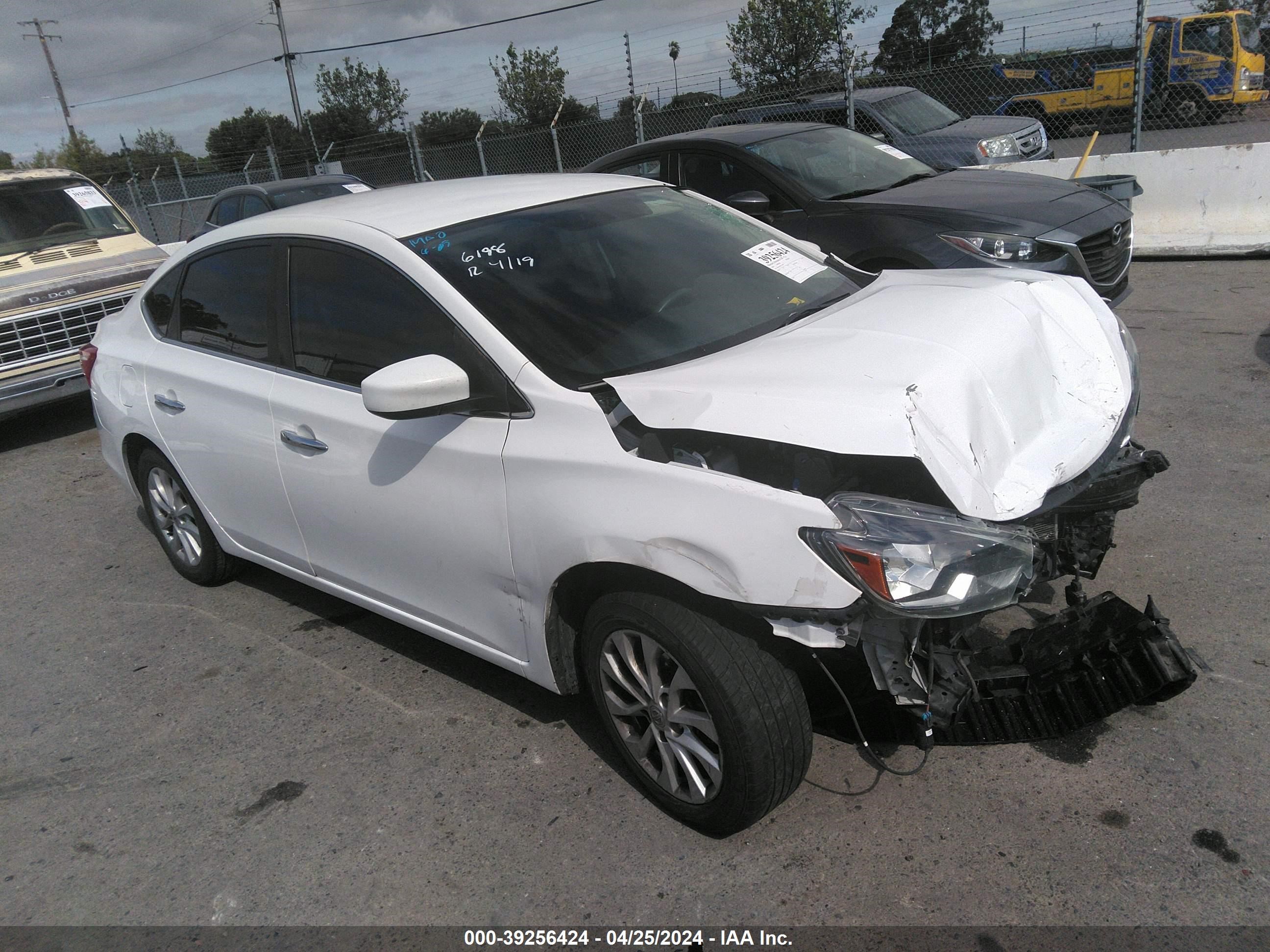 2018 Nissan Sentra Sv vin: 3N1AB7AP7JL657159