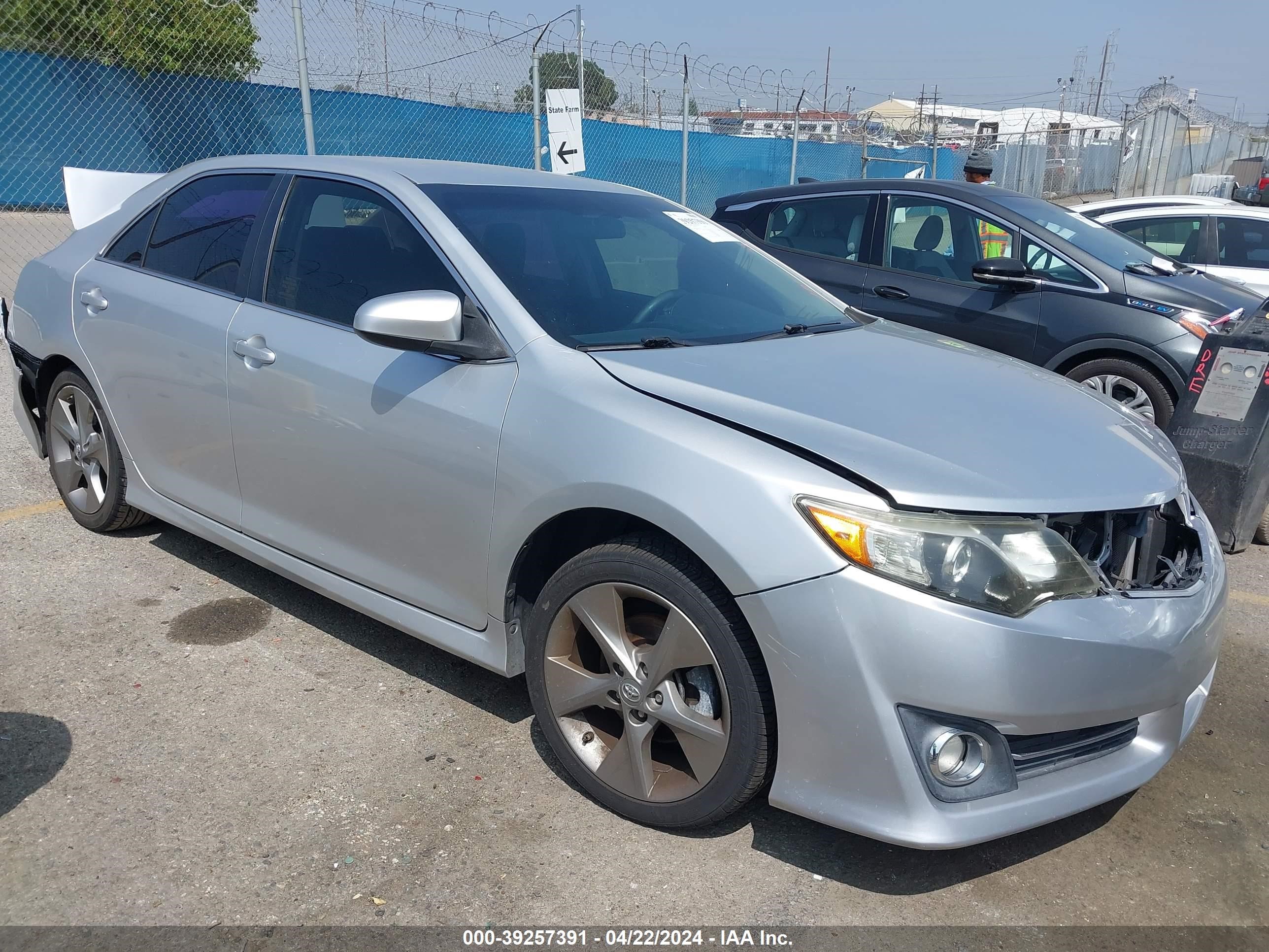 2014 Toyota Camry Se V6 vin: 4T1BK1FK6EU025675