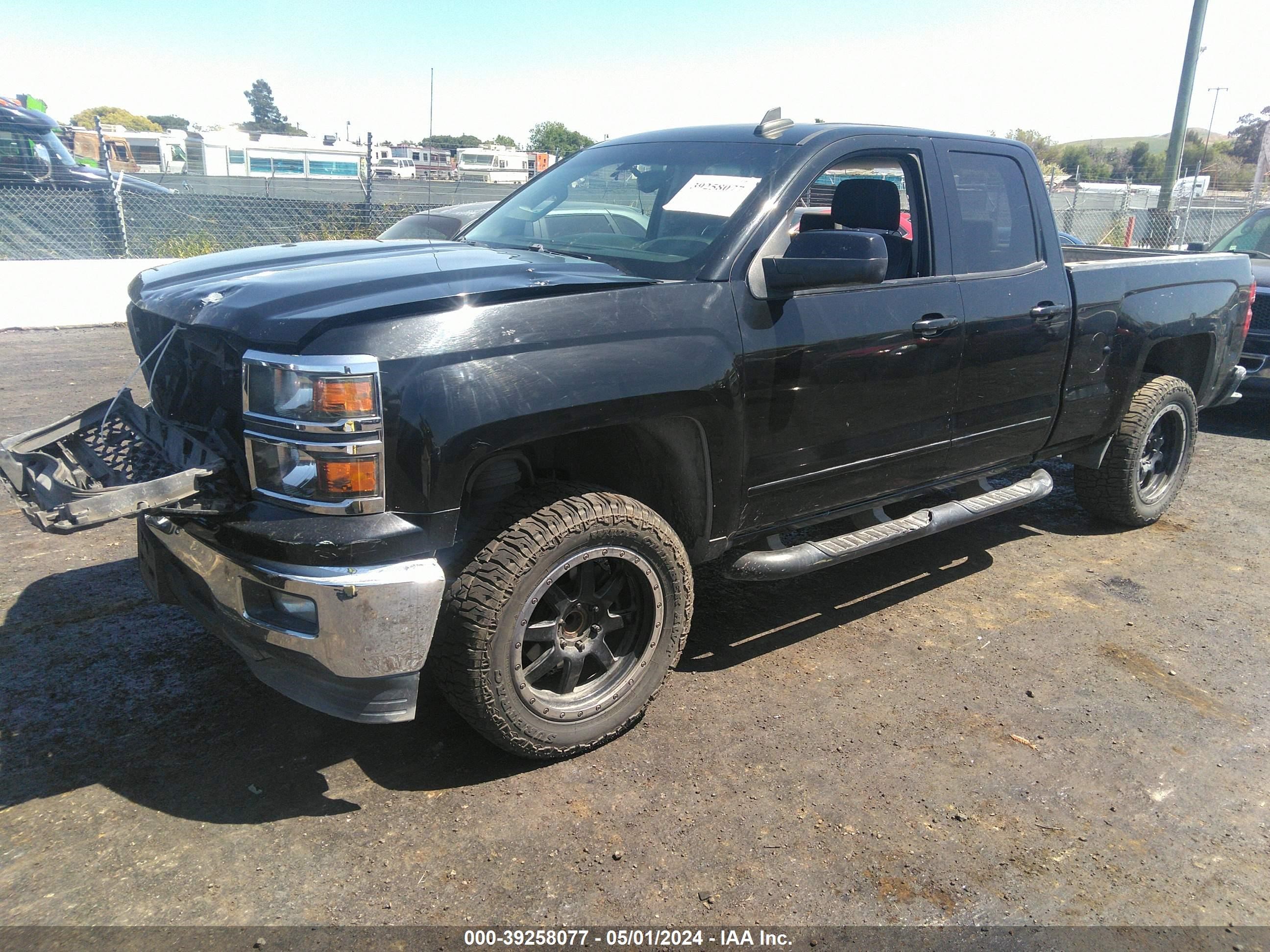 2015 Chevrolet Silverado 1500 1Lt vin: 1GCRCREC1FZ236425