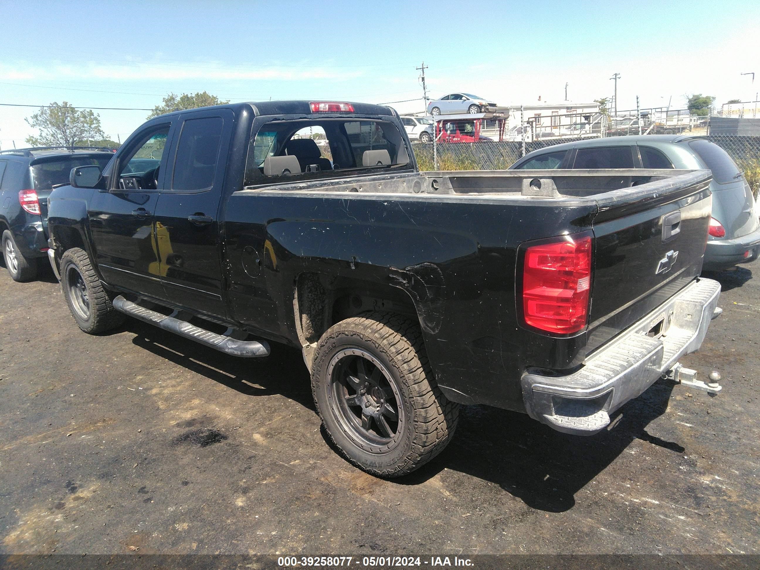 2015 Chevrolet Silverado 1500 1Lt vin: 1GCRCREC1FZ236425