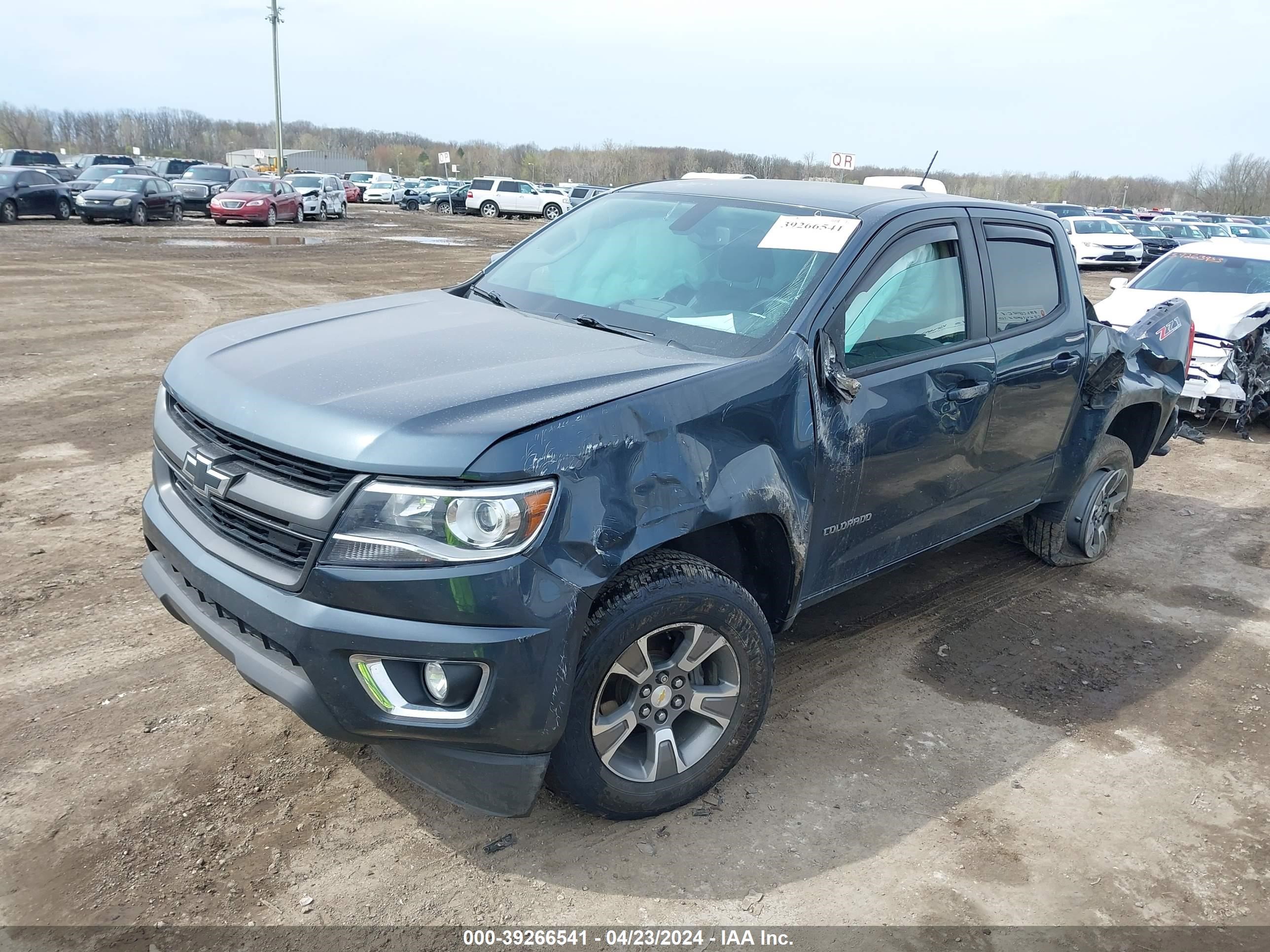 2019 Chevrolet Colorado Z71 vin: 1GCGTDEN4K1120625