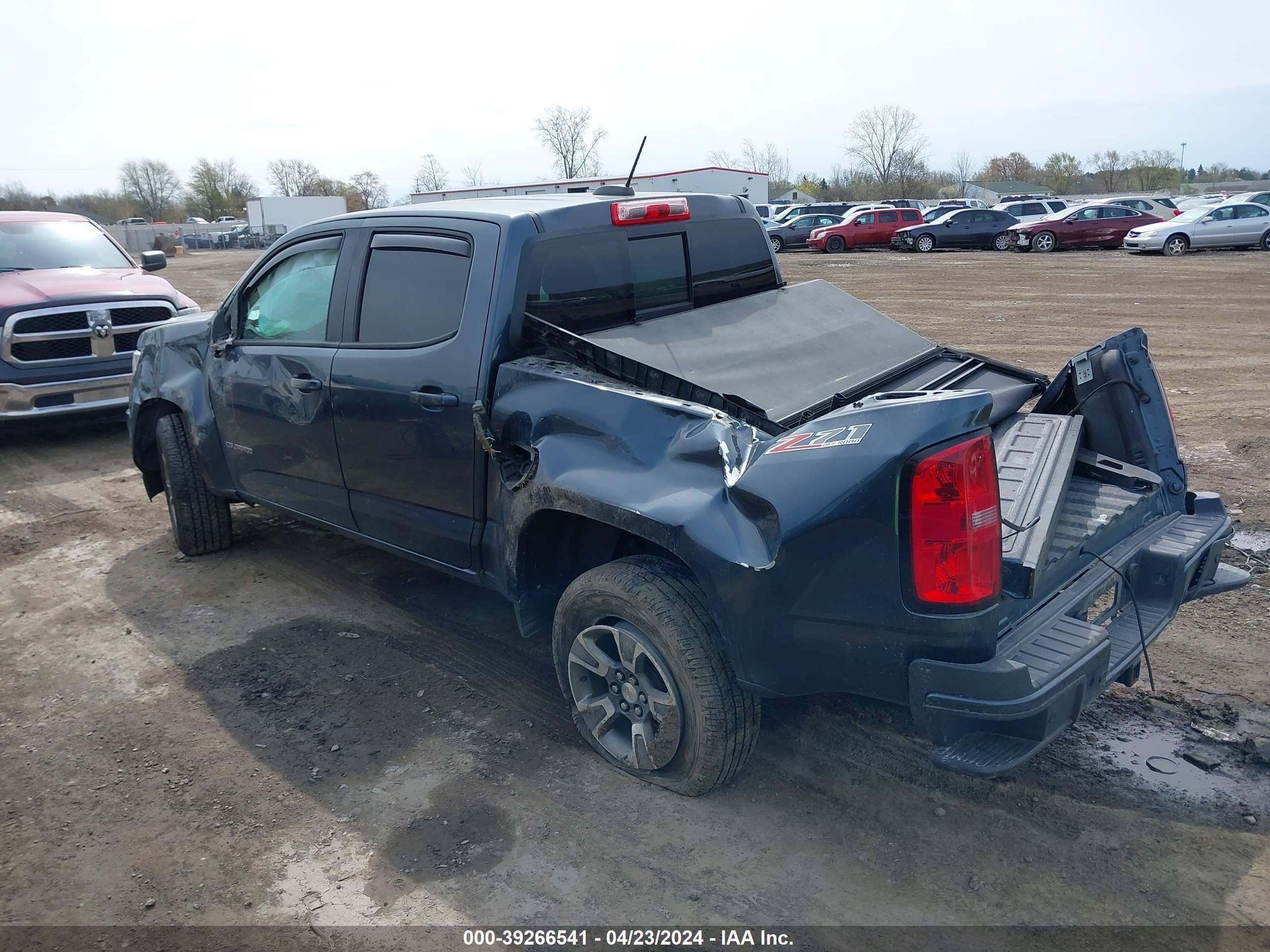 2019 Chevrolet Colorado Z71 vin: 1GCGTDEN4K1120625