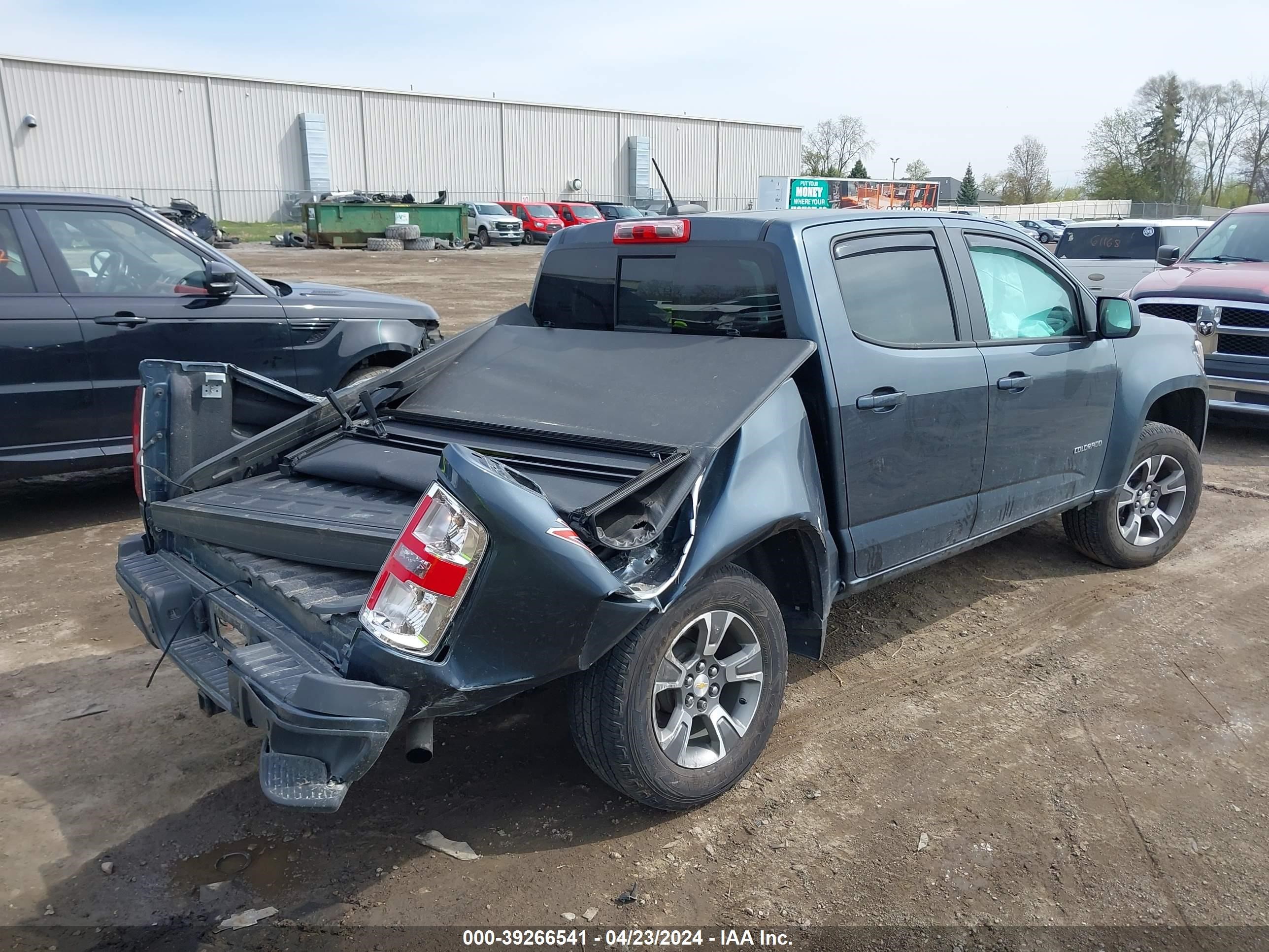 2019 Chevrolet Colorado Z71 vin: 1GCGTDEN4K1120625