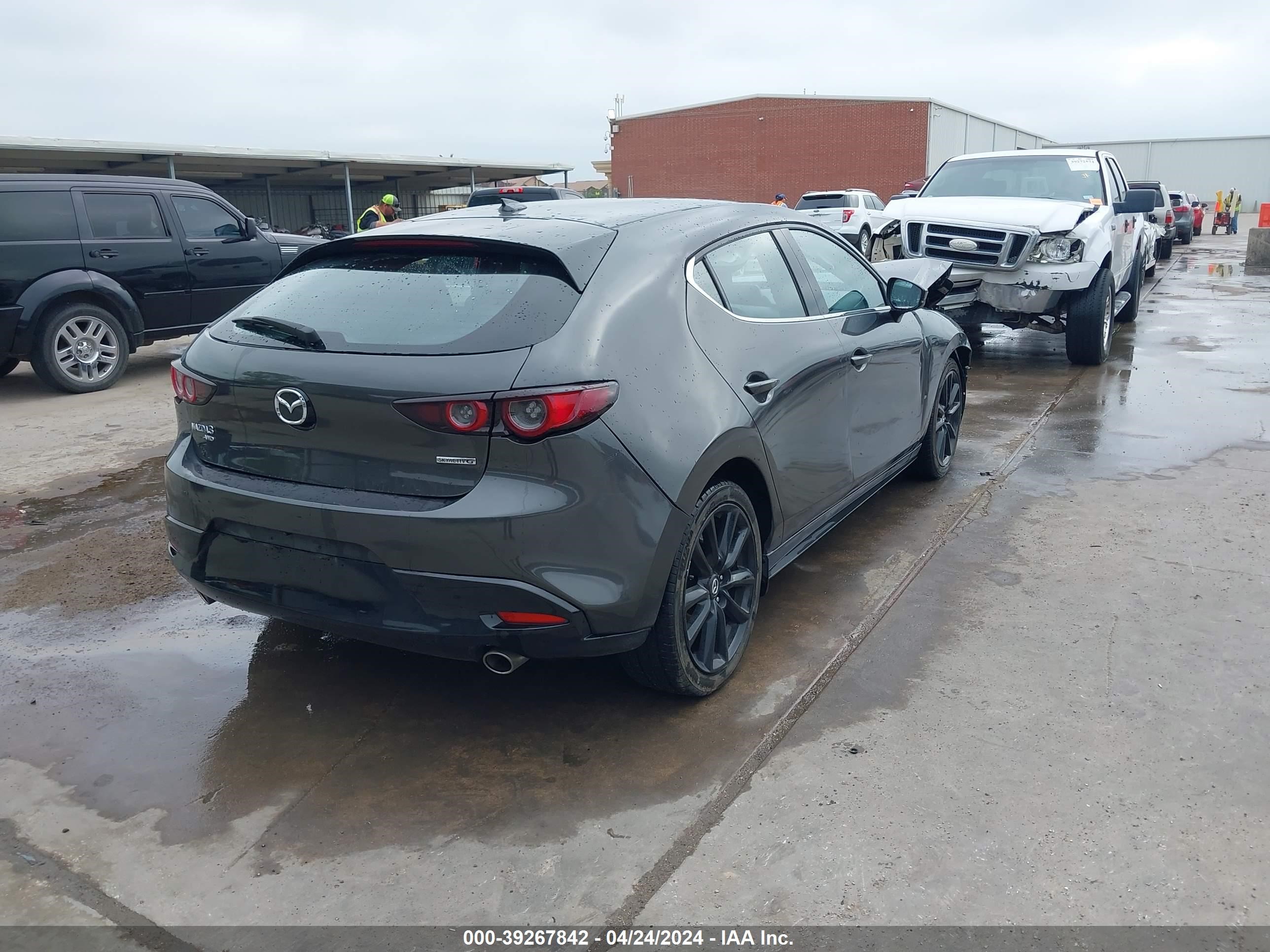 2020 Mazda Mazda3 Premium Package vin: JM1BPBNM1L1167588