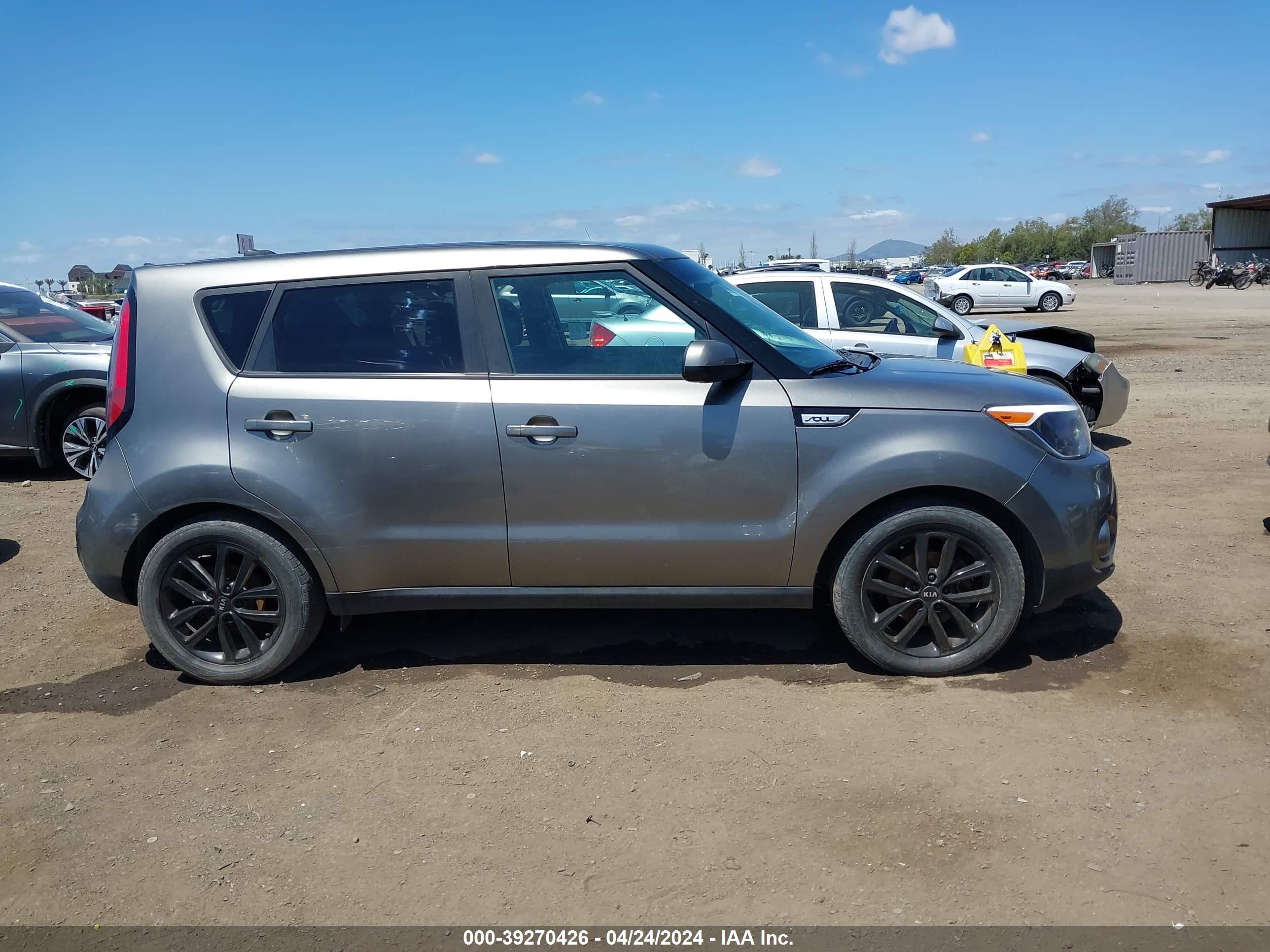 2018 Kia Soul + vin: KNDJP3A52J7527994