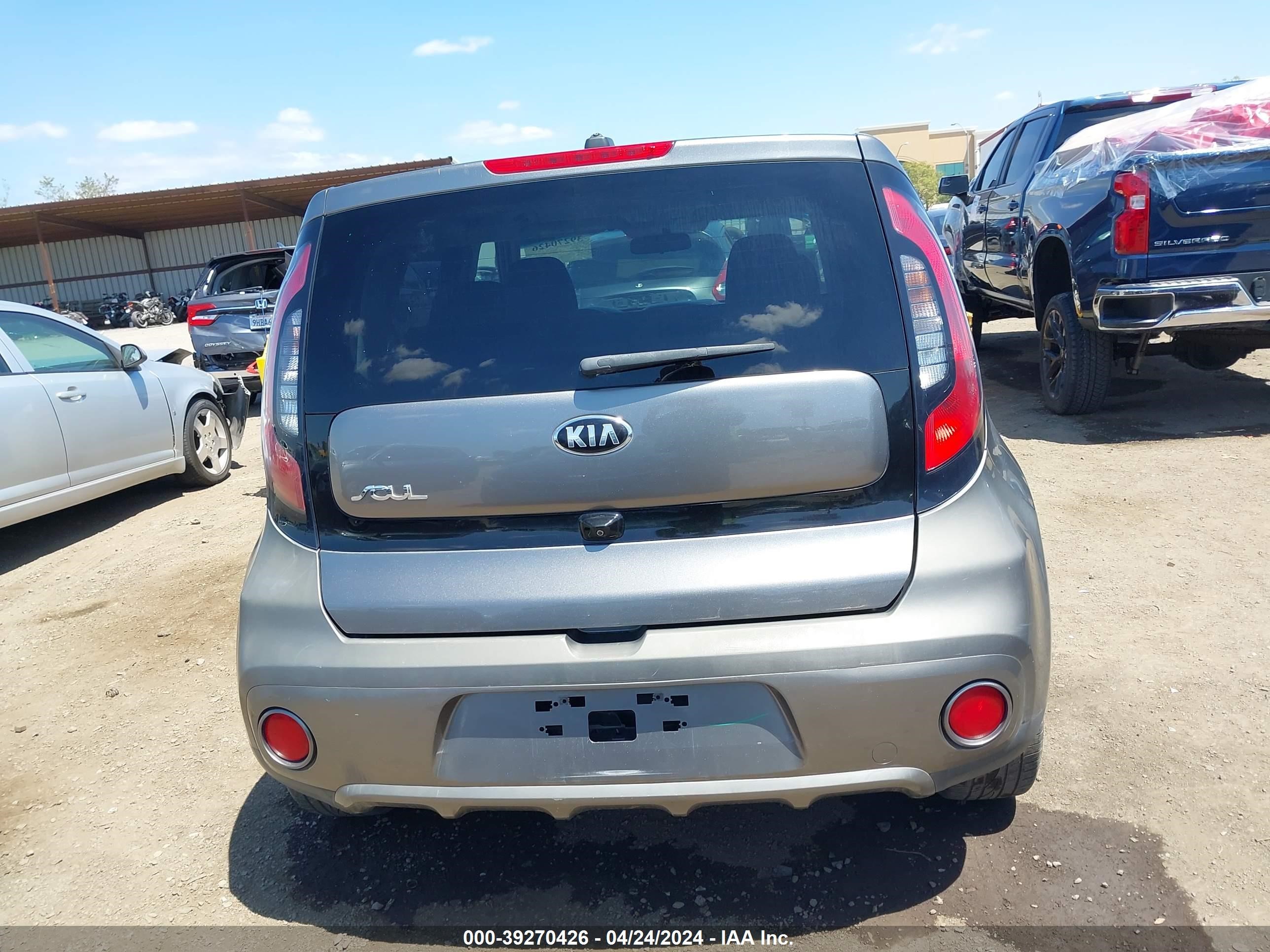 2018 Kia Soul + vin: KNDJP3A52J7527994