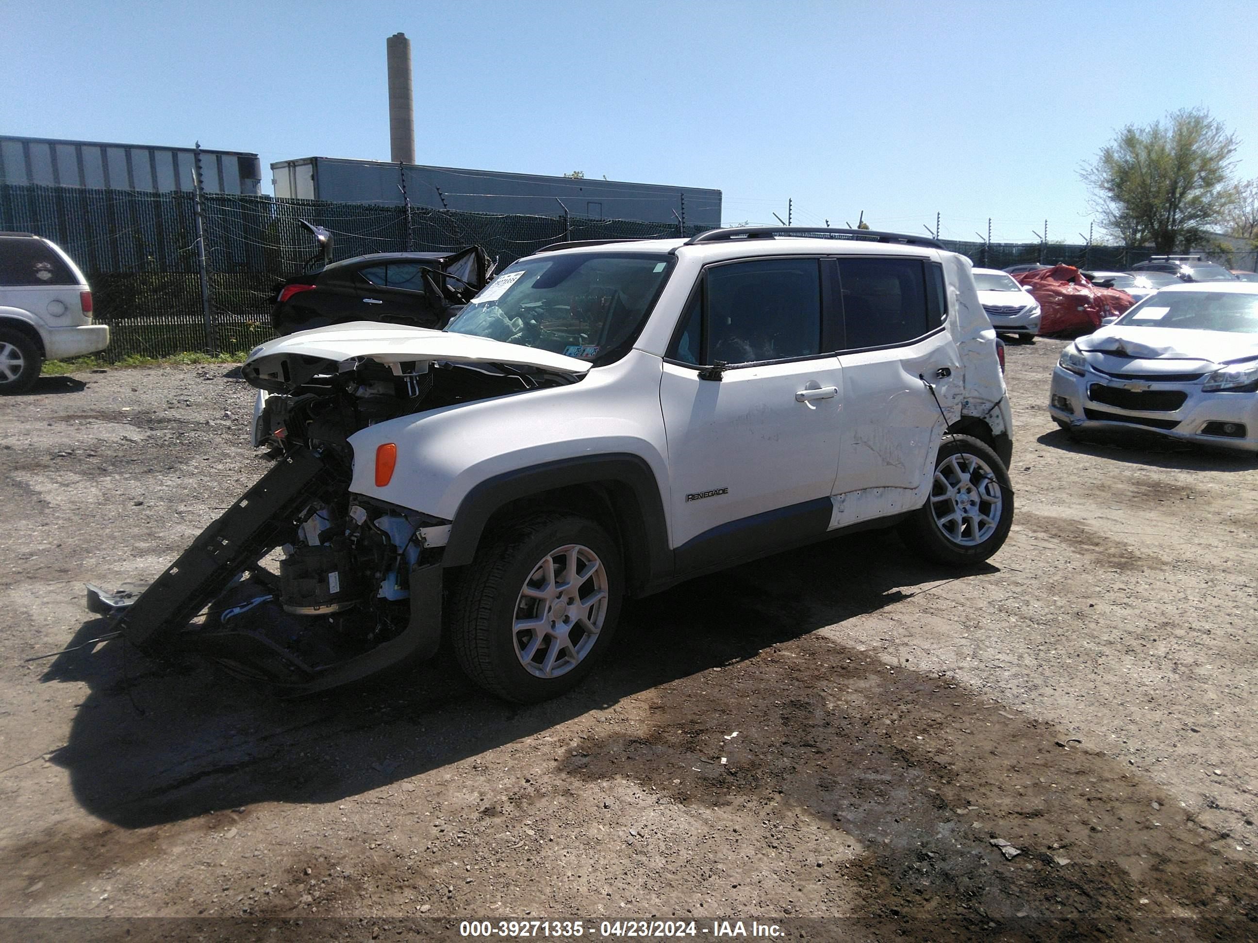 2019 Jeep Renegade Latitude 4X4 vin: ZACNJBBB2KPJ75972