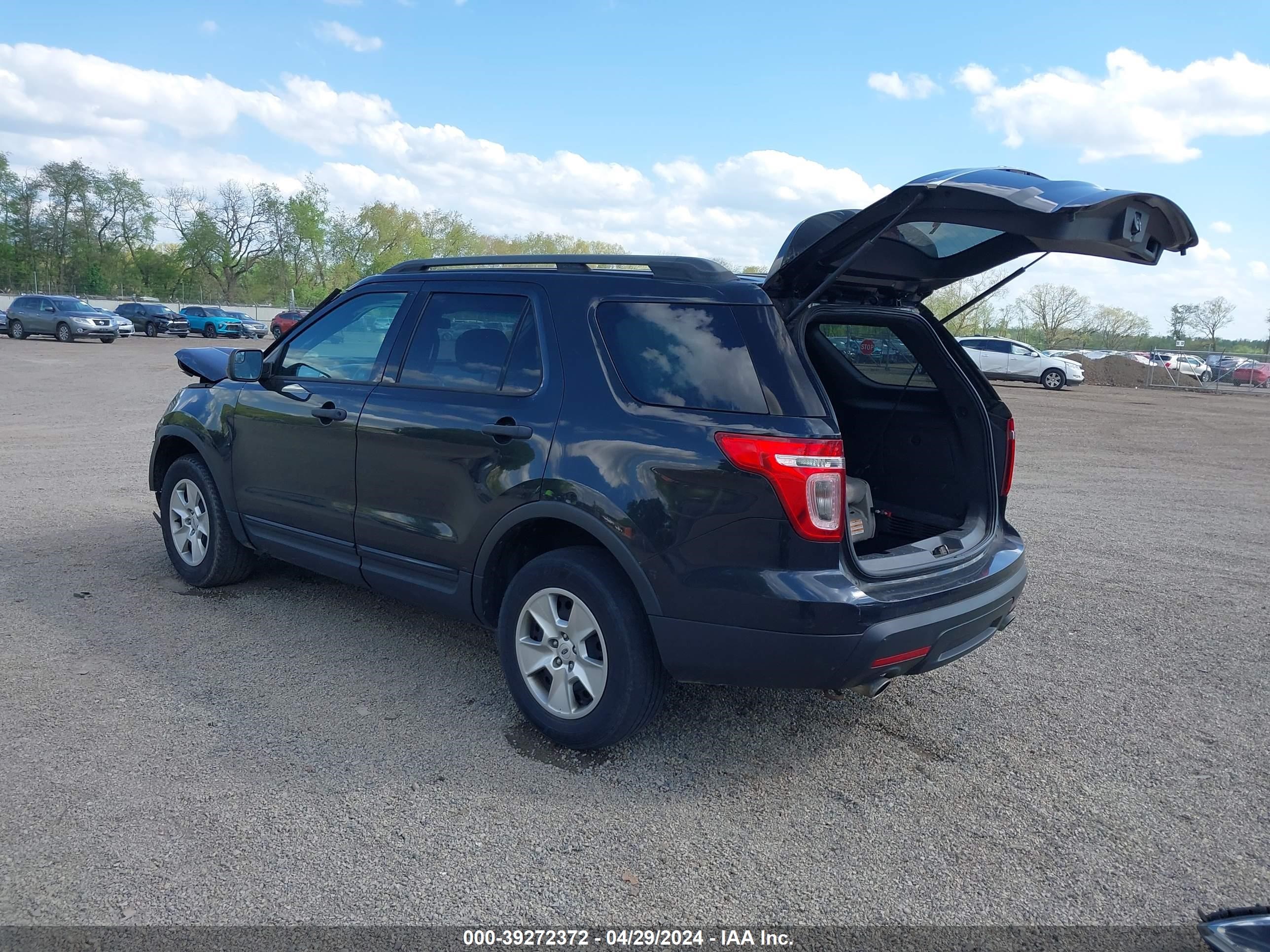 2013 Ford Explorer vin: 1FM5K8B86DGB25451