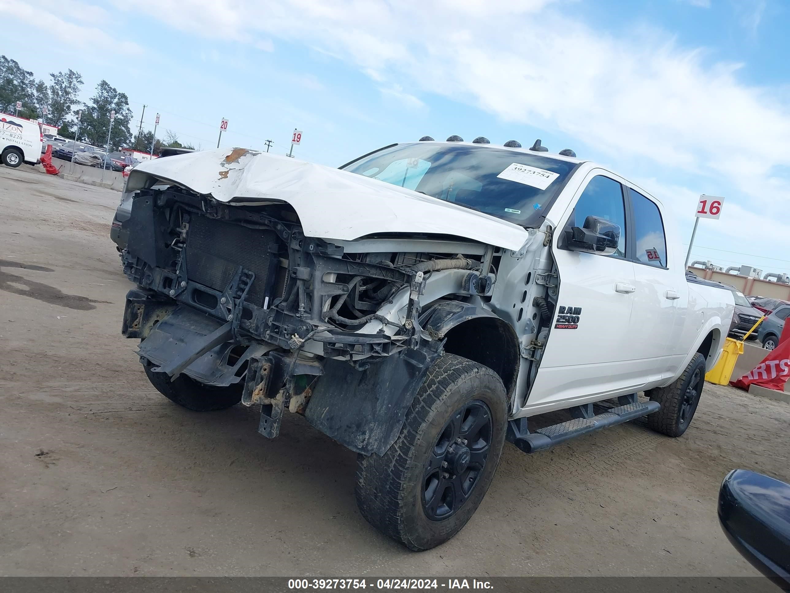 2017 Ram 2500 Laramie Mega Cab 4X4 6'4 Box vin: 3C6UR5NJXHG670868