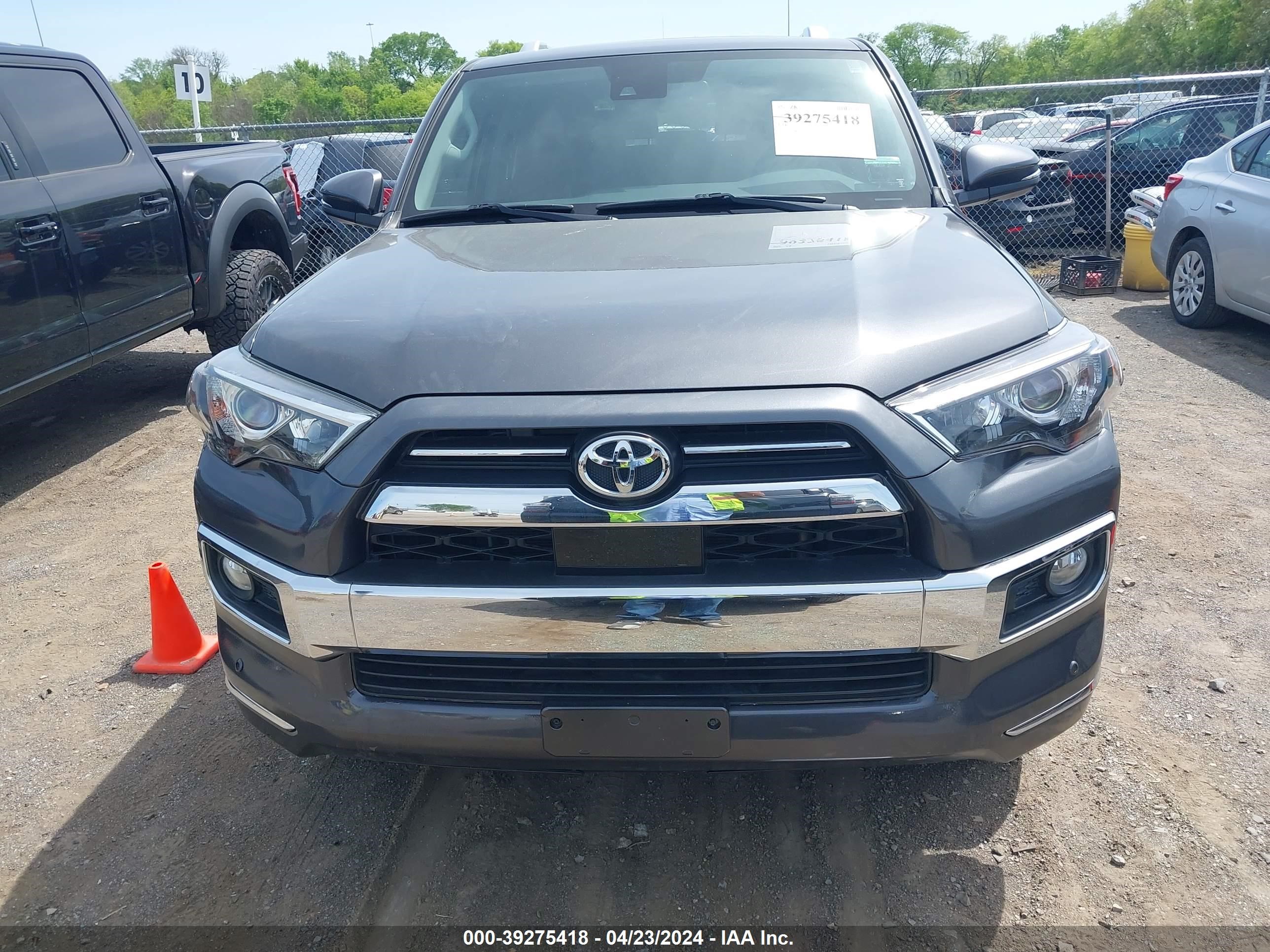 2020 Toyota 4Runner Limited vin: JTEBU5JR3L5803363