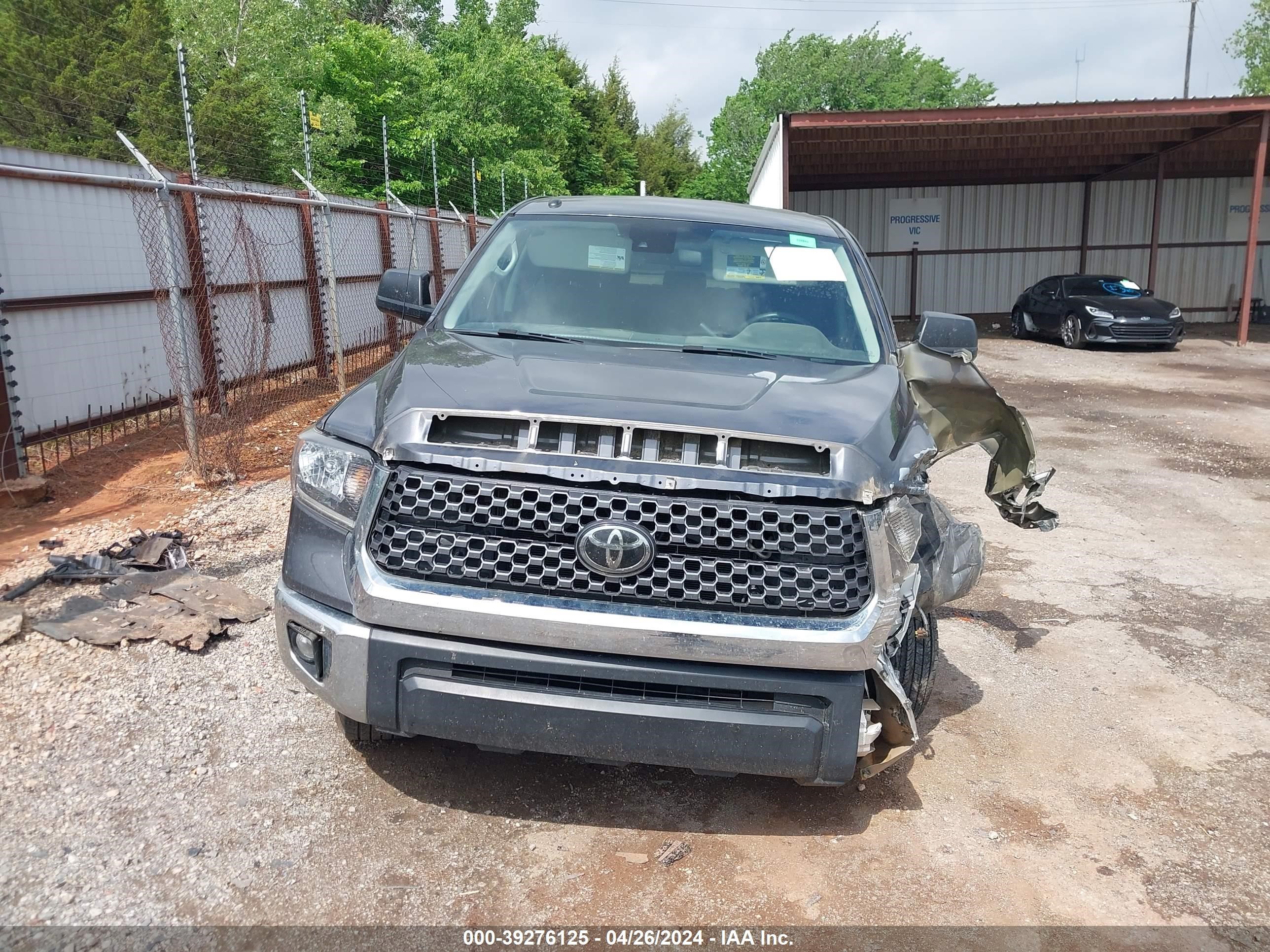 2018 Toyota Tundra Sr5 4.6L V8 vin: 5TFEM5F1XJX124860