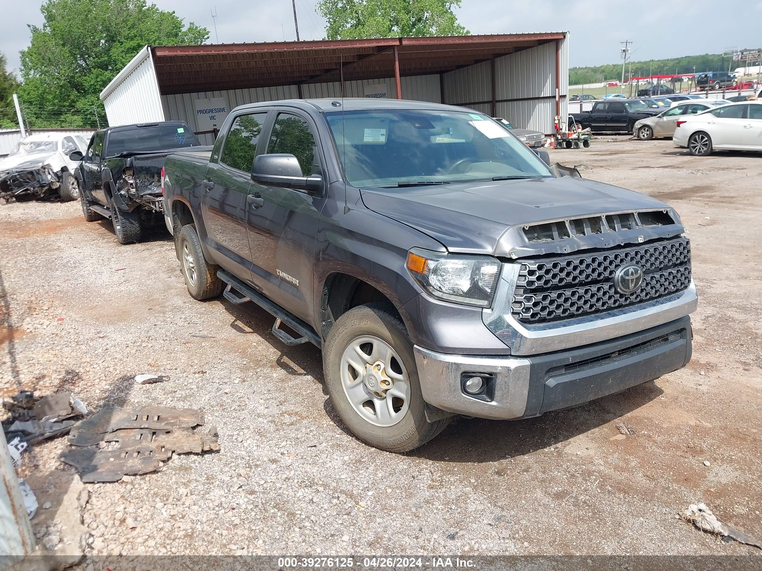 2018 Toyota Tundra Sr5 4.6L V8 vin: 5TFEM5F1XJX124860