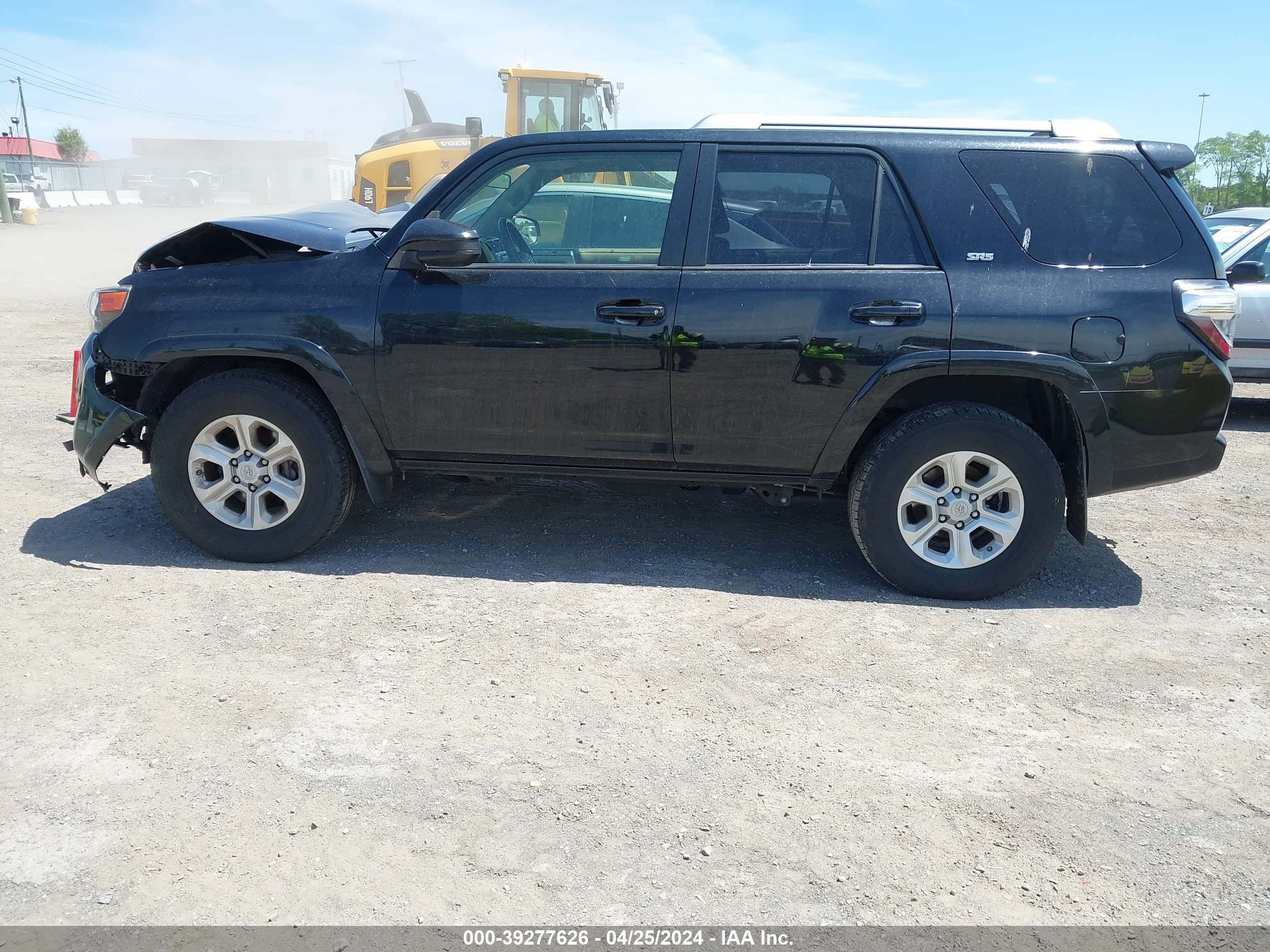 2015 Toyota 4Runner Sr5 vin: JTEZU5JR4F5092663