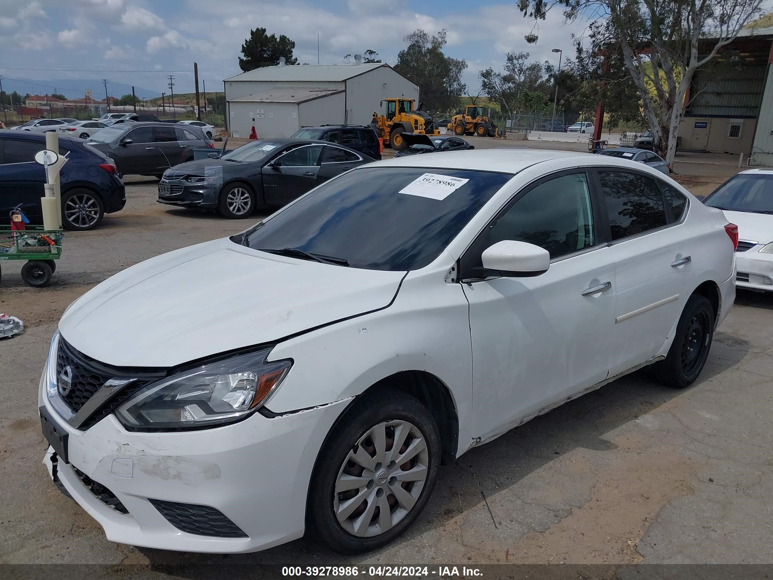 2016 Nissan Sentra S vin: 3N1AB7AP1GY252880