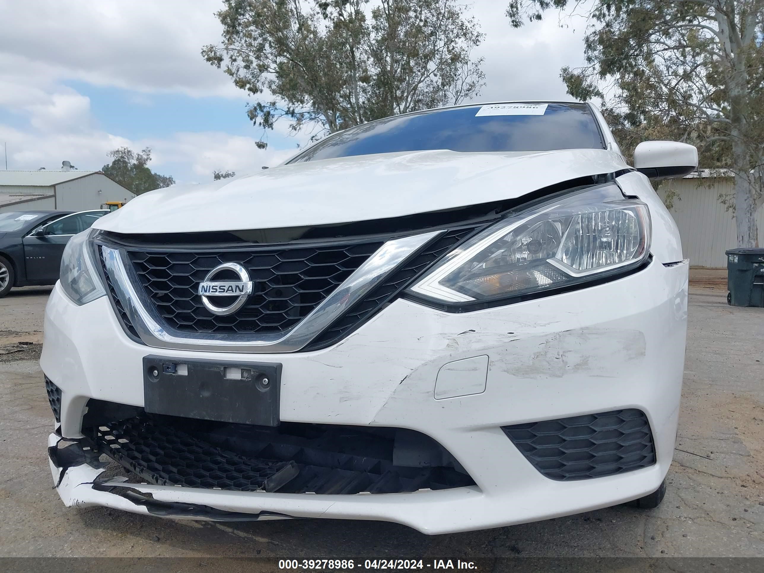 2016 Nissan Sentra S vin: 3N1AB7AP1GY252880