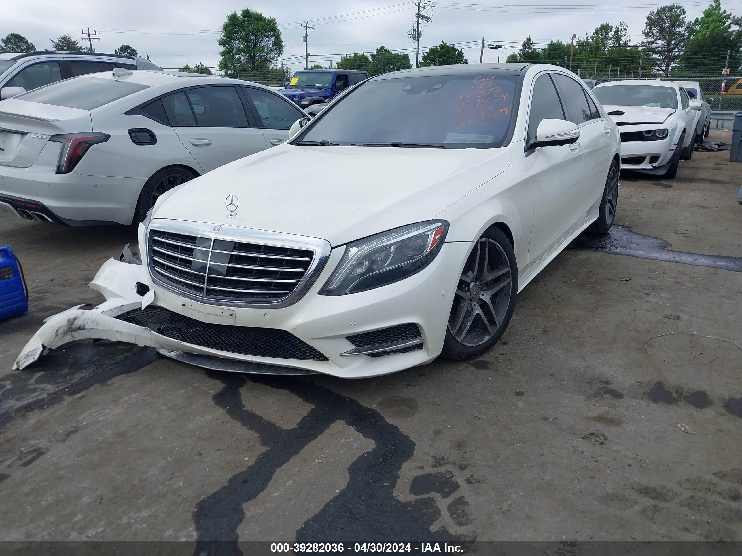 2015 Mercedes-Benz S 550 4Matic vin: WDDUG8FB4FA185263