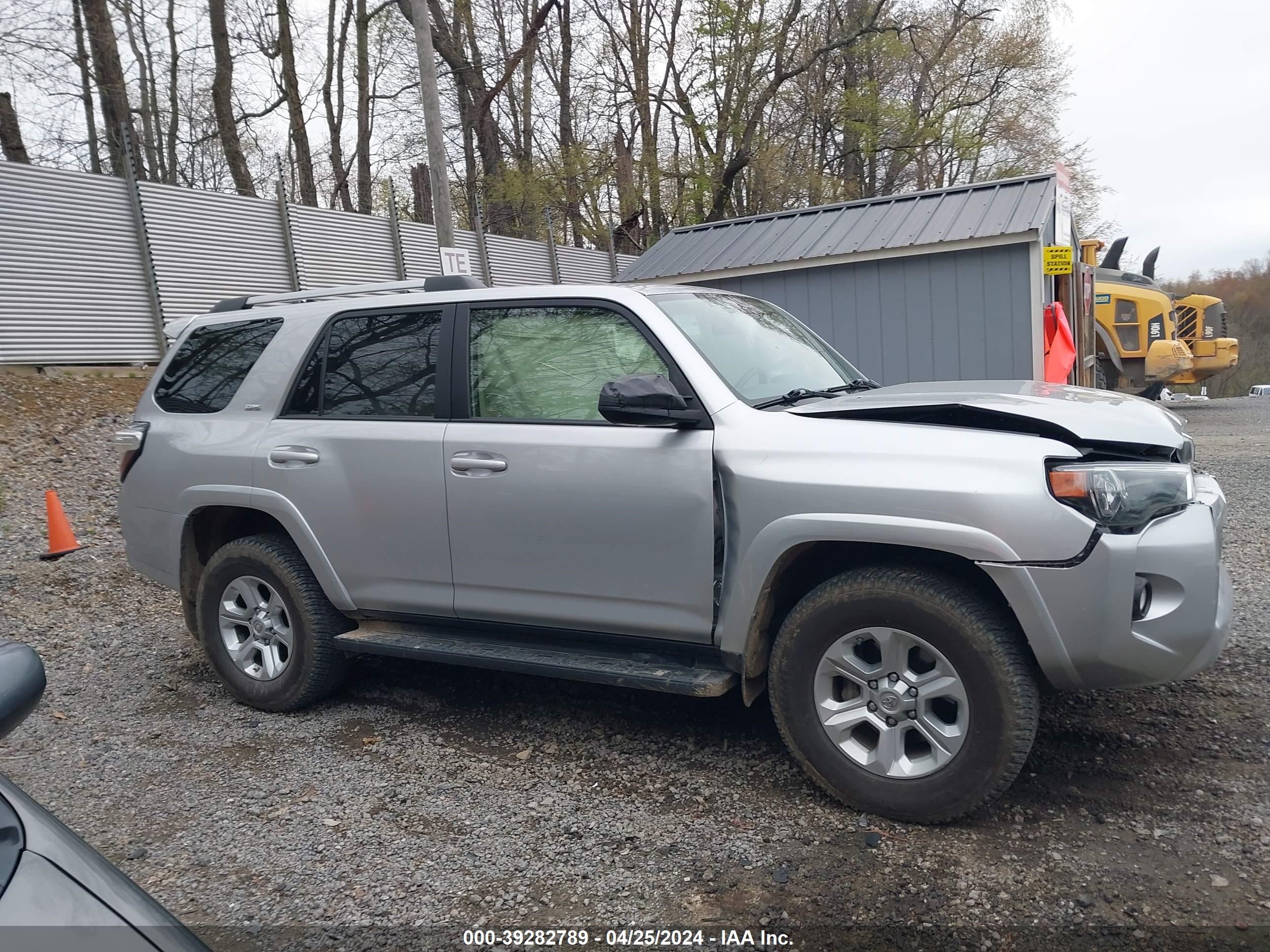 2019 Toyota 4Runner Sr5 vin: JTEBU5JR2K5701342