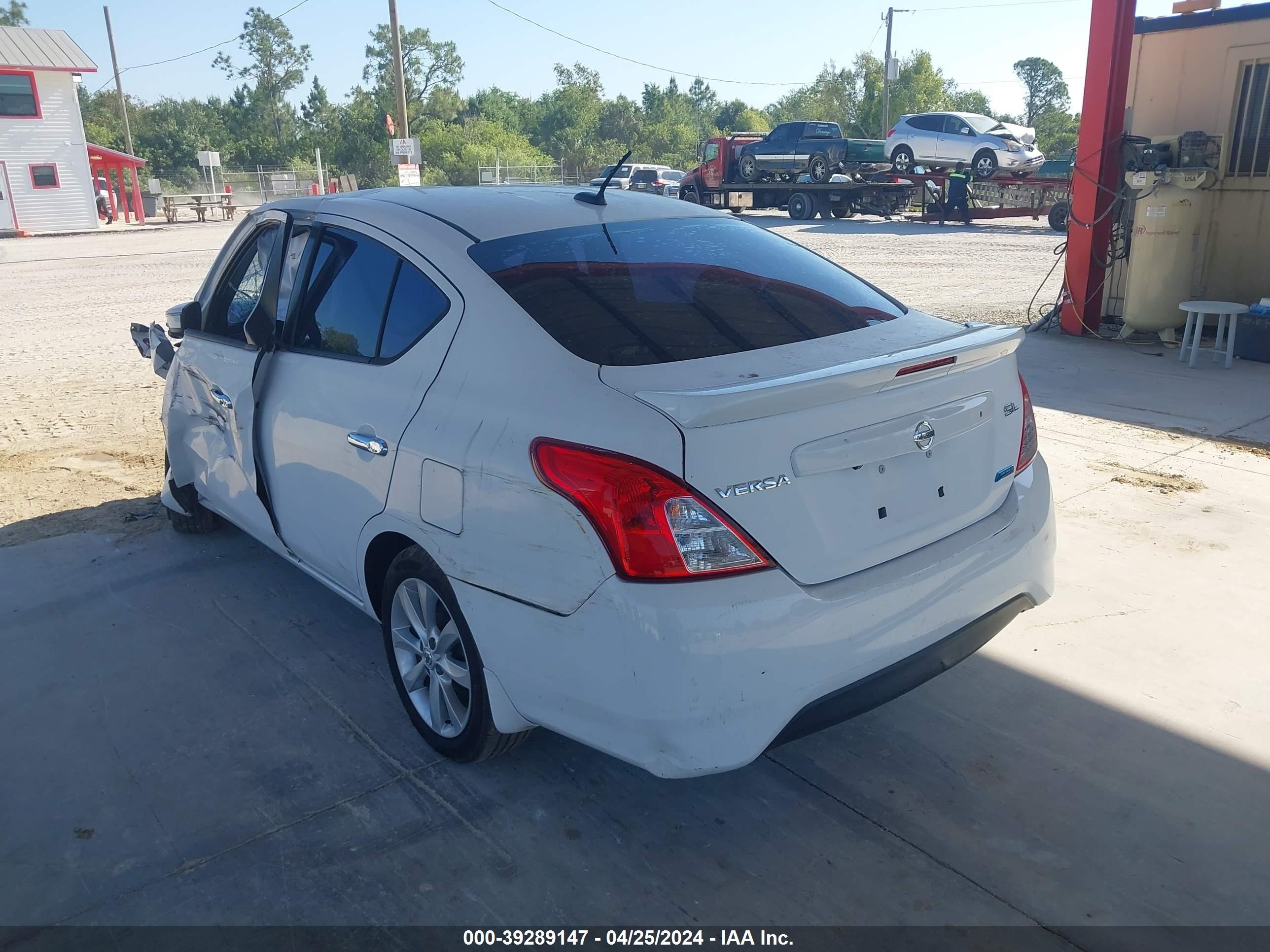 2015 Nissan Versa 1.6 Sl vin: 3N1CN7AP9FL943098