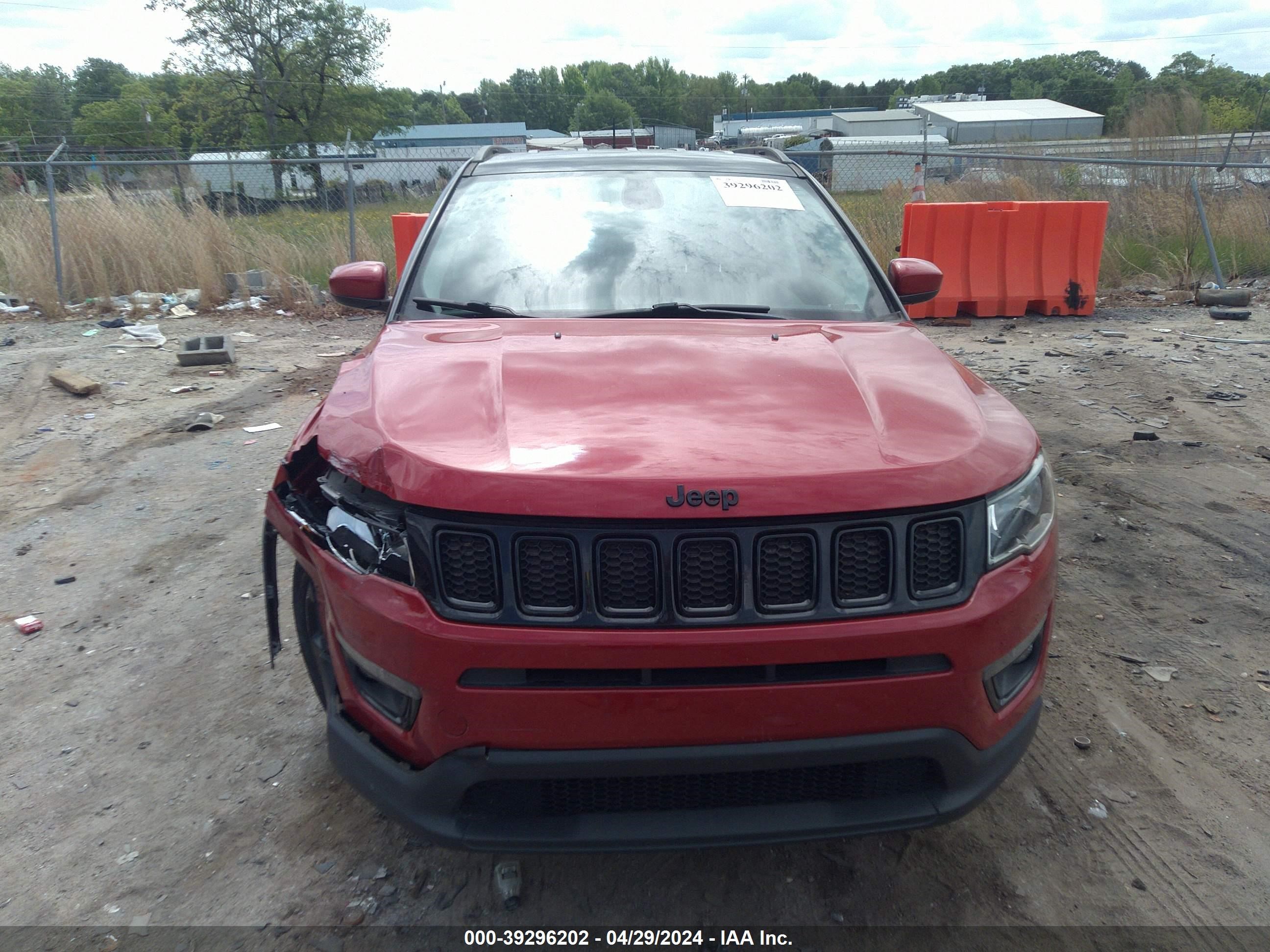 2018 Jeep Compass Altitude Fwd vin: 3C4NJCBB6JT322472