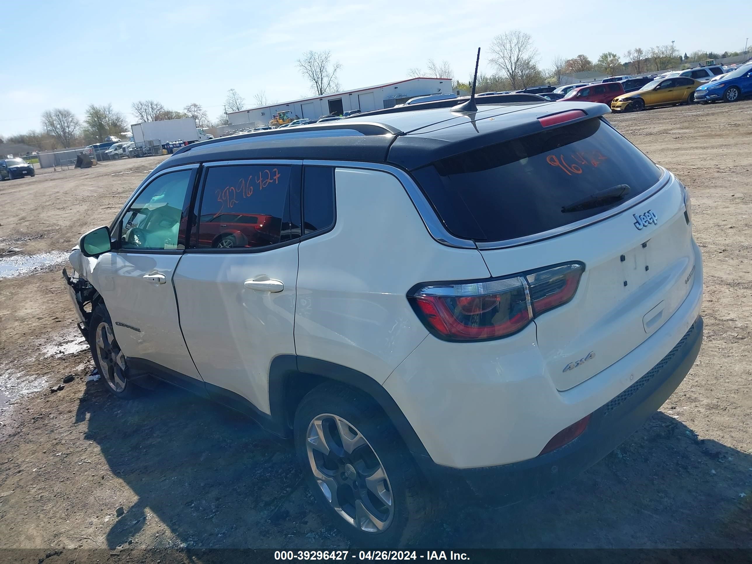 2019 Jeep Compass Limited 4X4 vin: 3C4NJDCB6KT674876