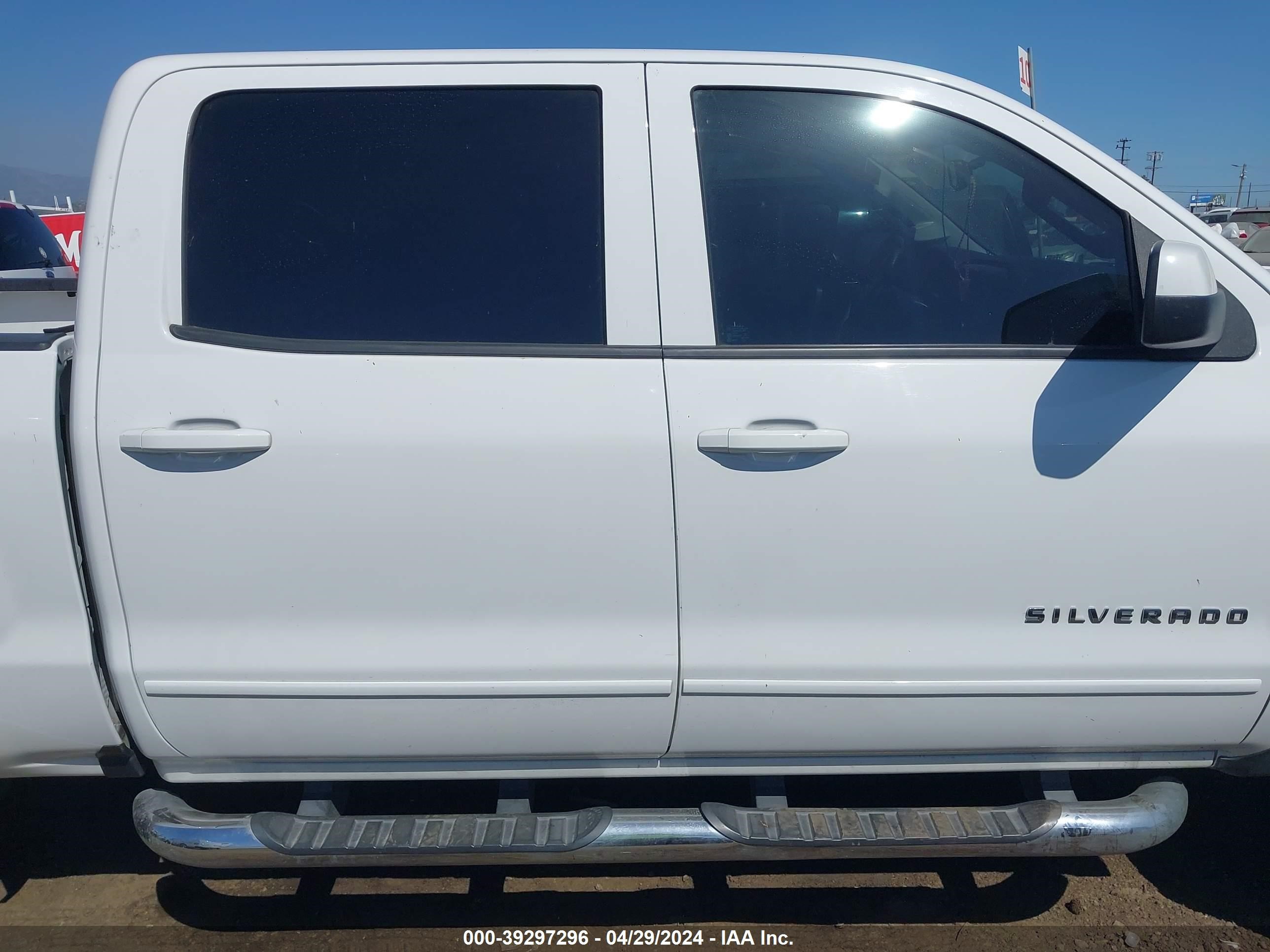 2018 Chevrolet Silverado 1500 1Lt vin: 3GCPCREC1JG469141