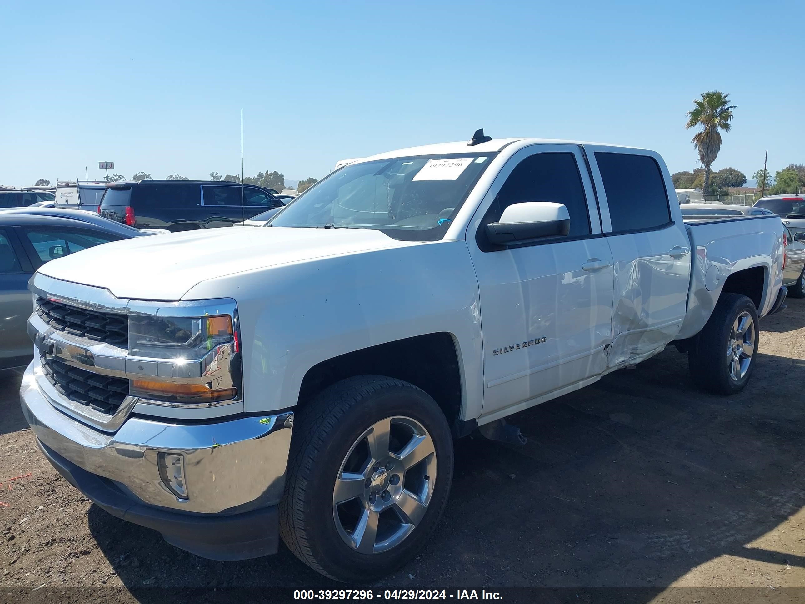 2018 Chevrolet Silverado 1500 1Lt vin: 3GCPCREC1JG469141