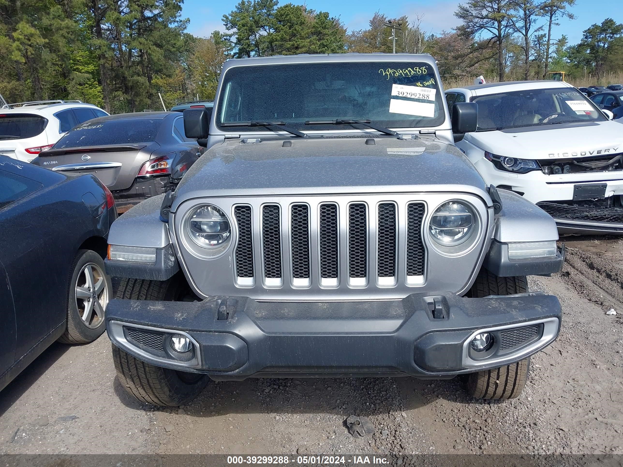 2018 Jeep Wrangler Unlimited Sahara 4X4 vin: 1C4HJXEG0JW170680