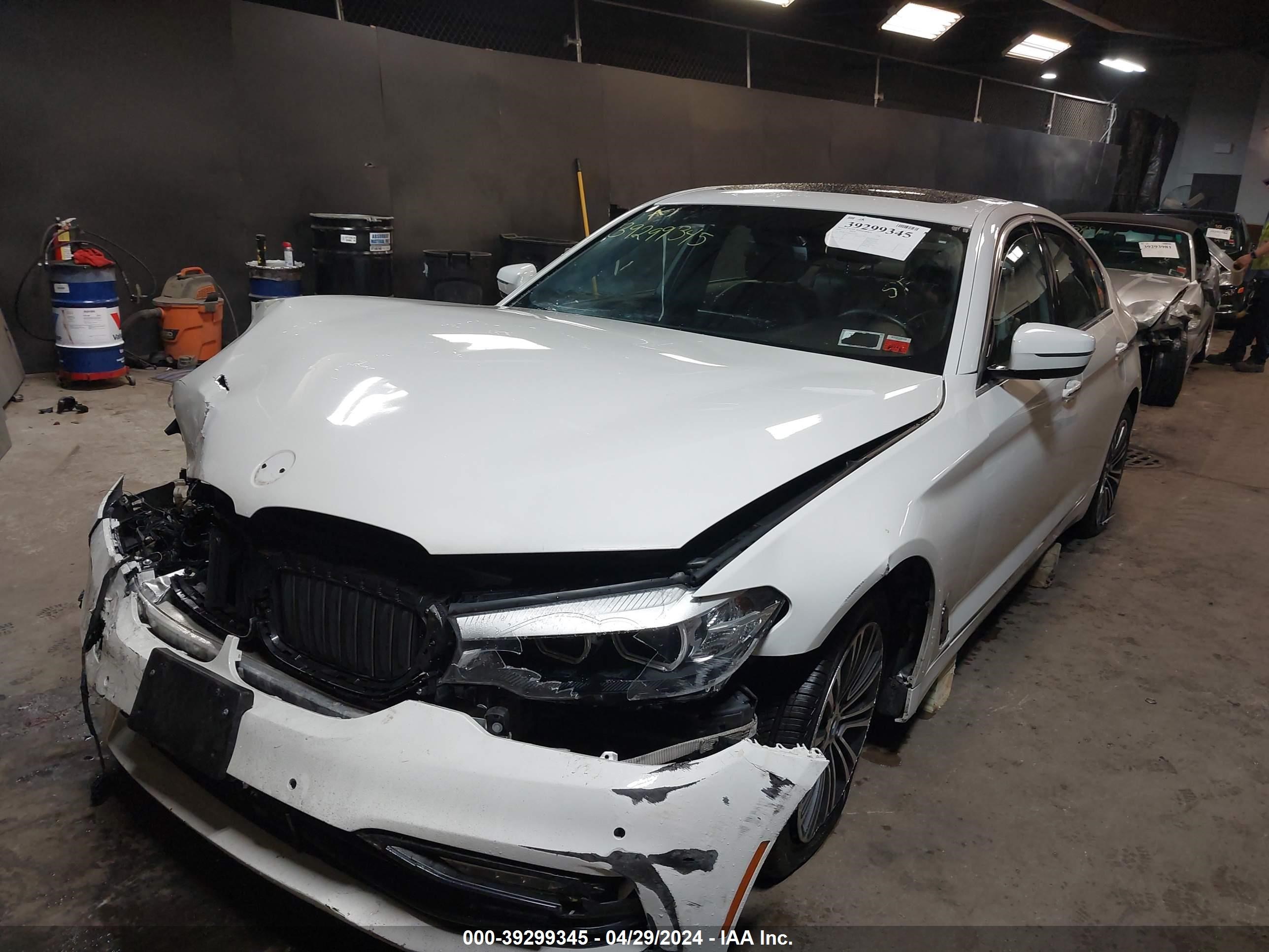 WBAJA7C58JWA73701 2018 BMW 530I xDrive