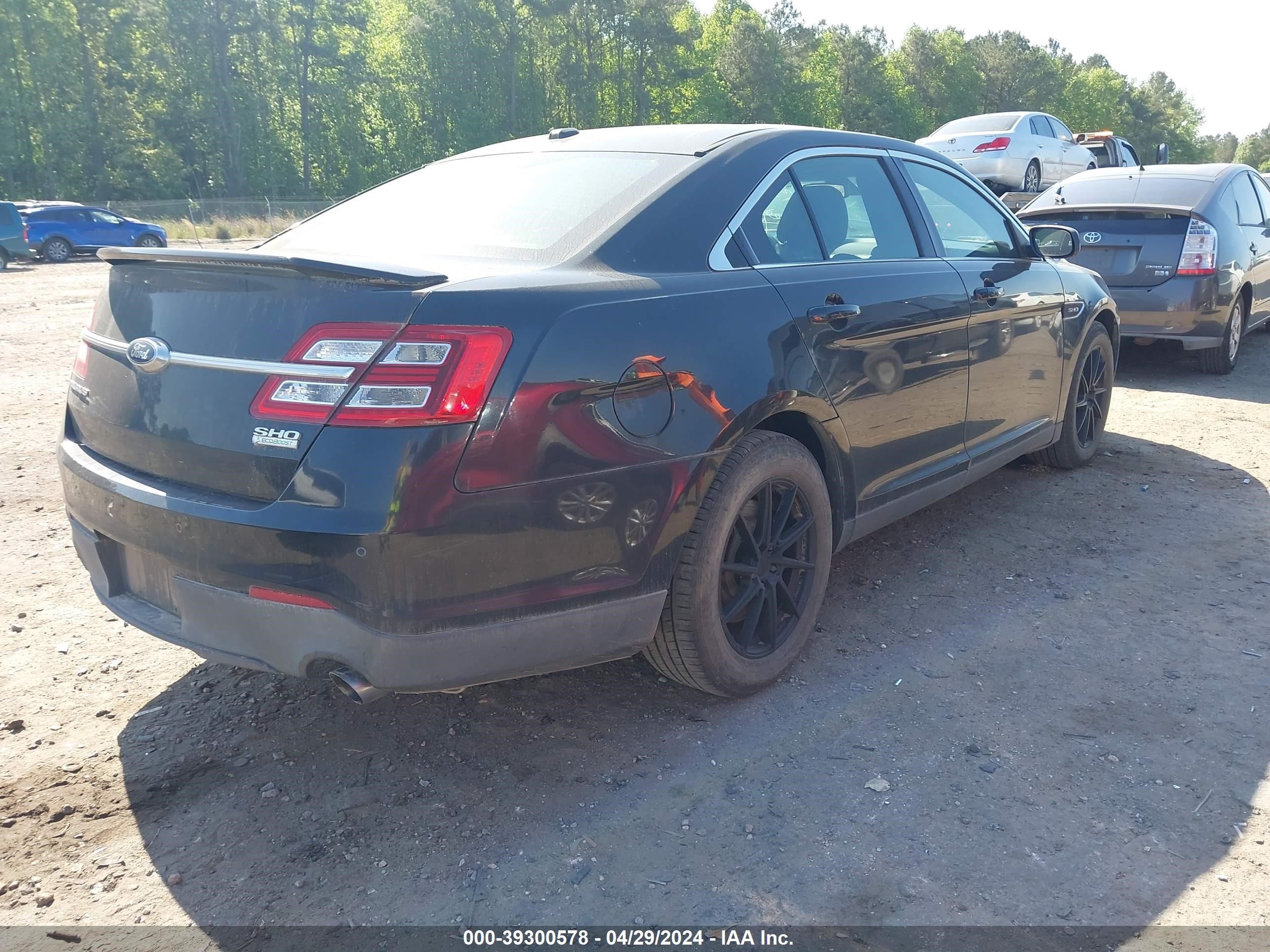 2013 Ford Taurus Sho vin: 1FAHP2KT4DG187599