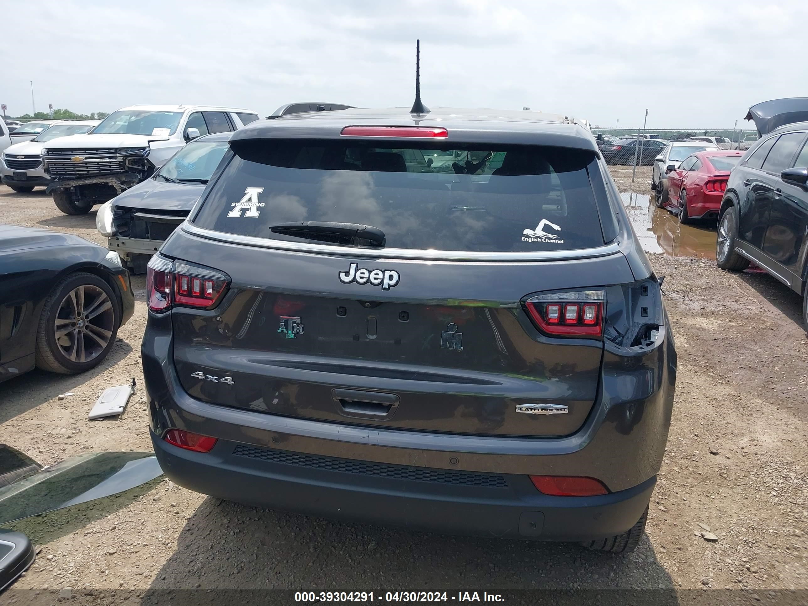 2022 Jeep Compass Latitude Lux 4X4 vin: 3C4NJDFB3NT125636