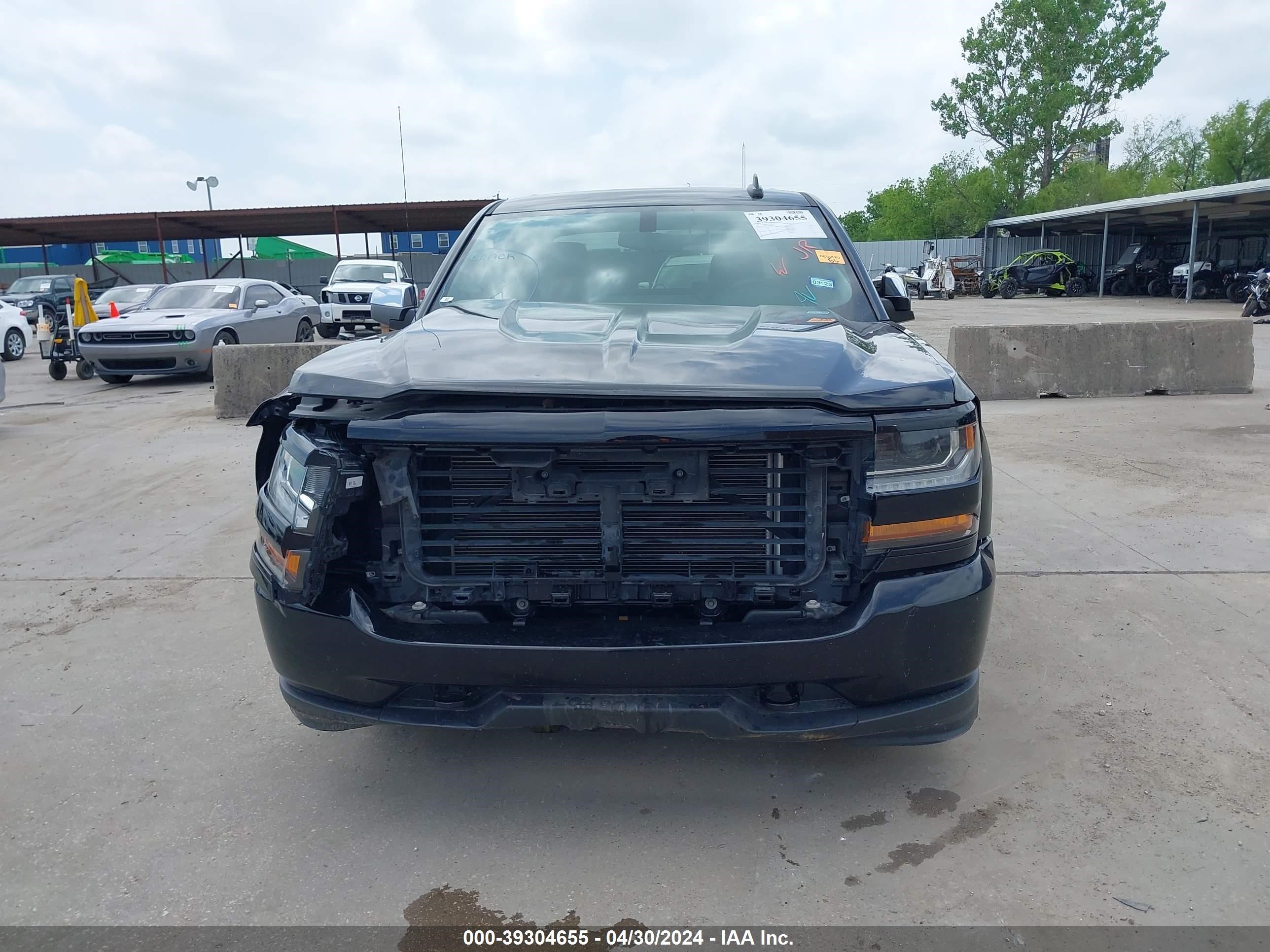 2018 Chevrolet Silverado 1500 Custom vin: 3GCPCPEC7JG280465