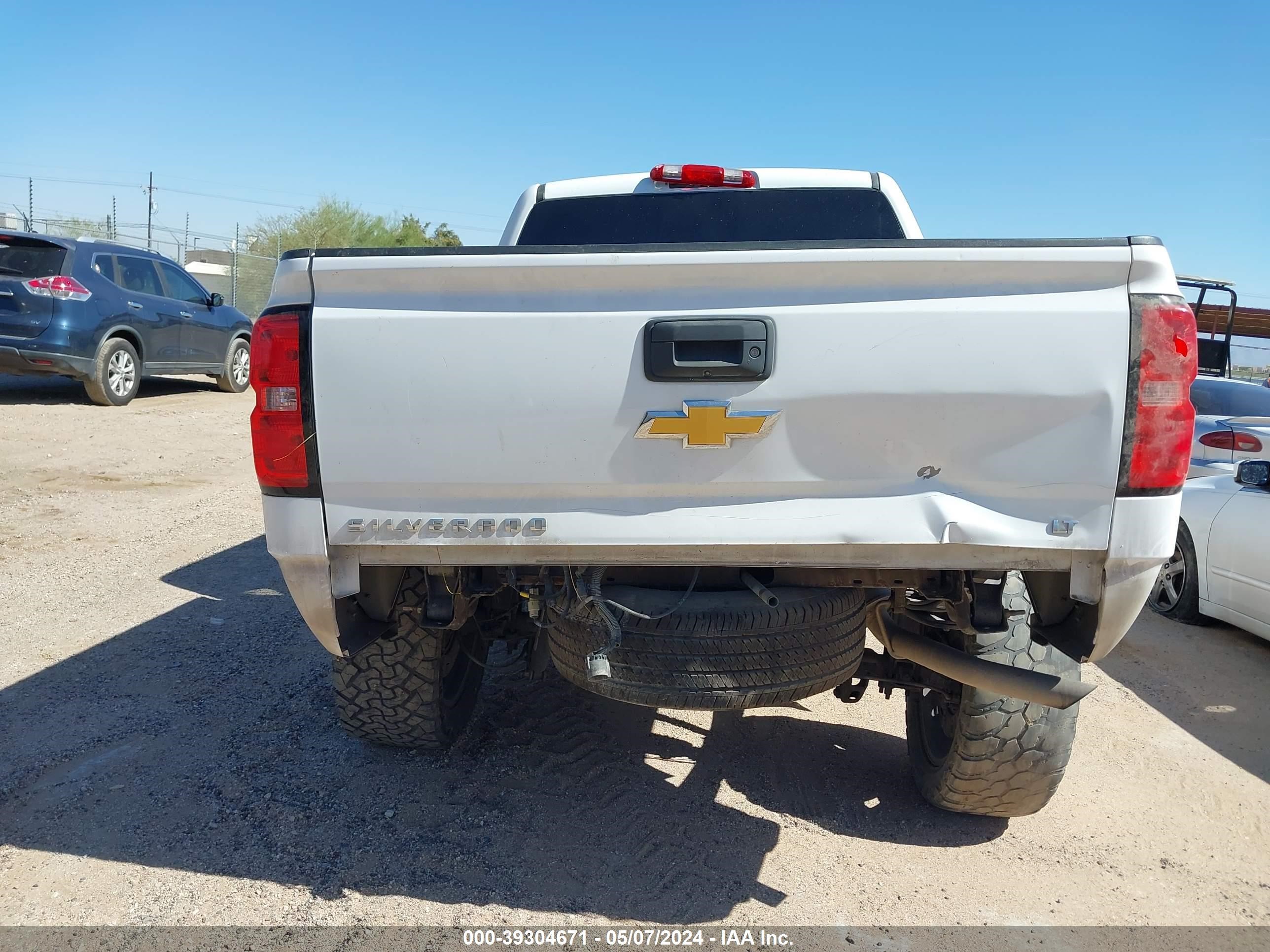 2018 Chevrolet Silverado 1500 1Lt vin: 3GCUKREC9JG285071