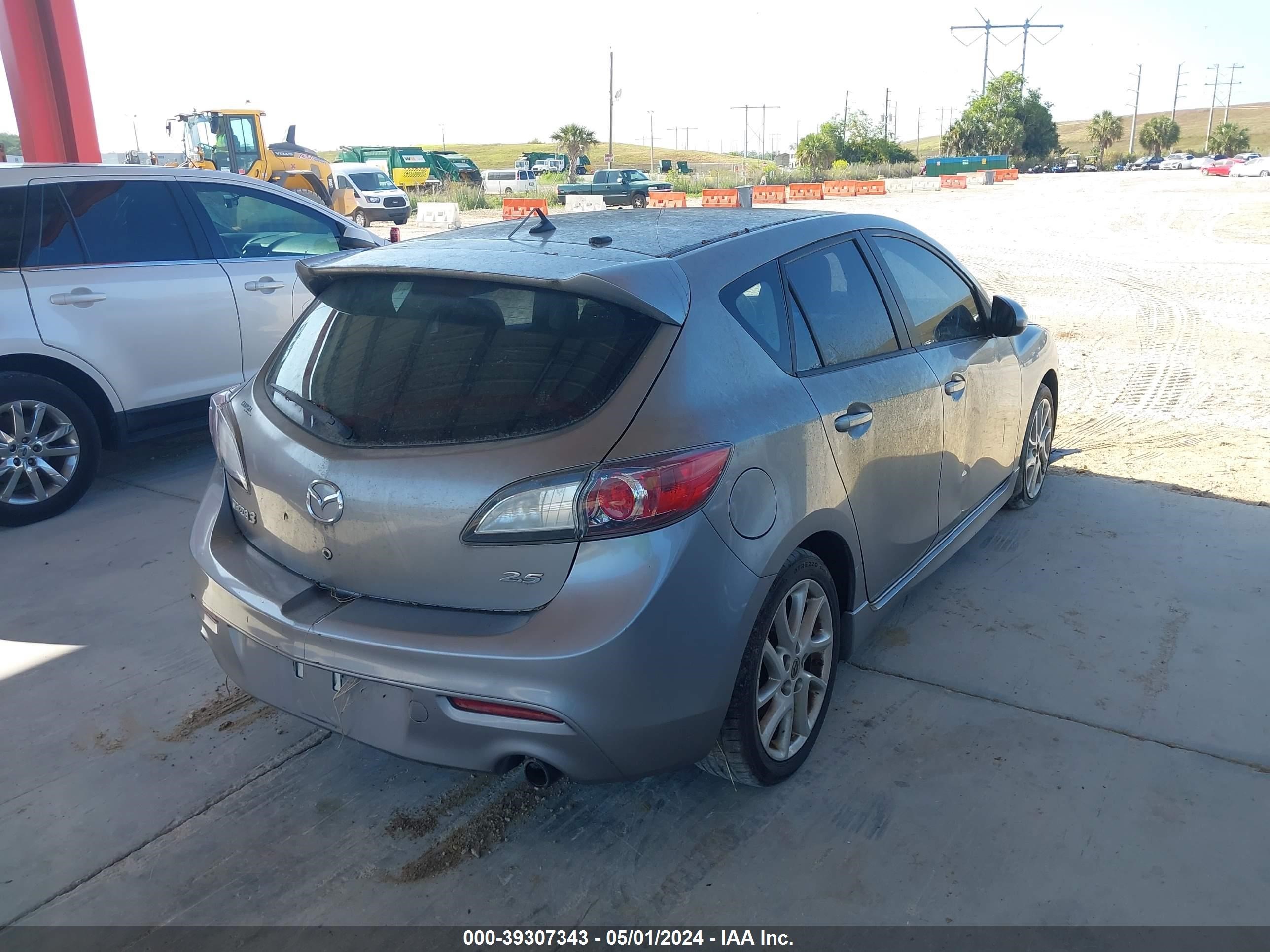 2012 Mazda Mazda3 S Touring vin: JM1BL1L58C1506400