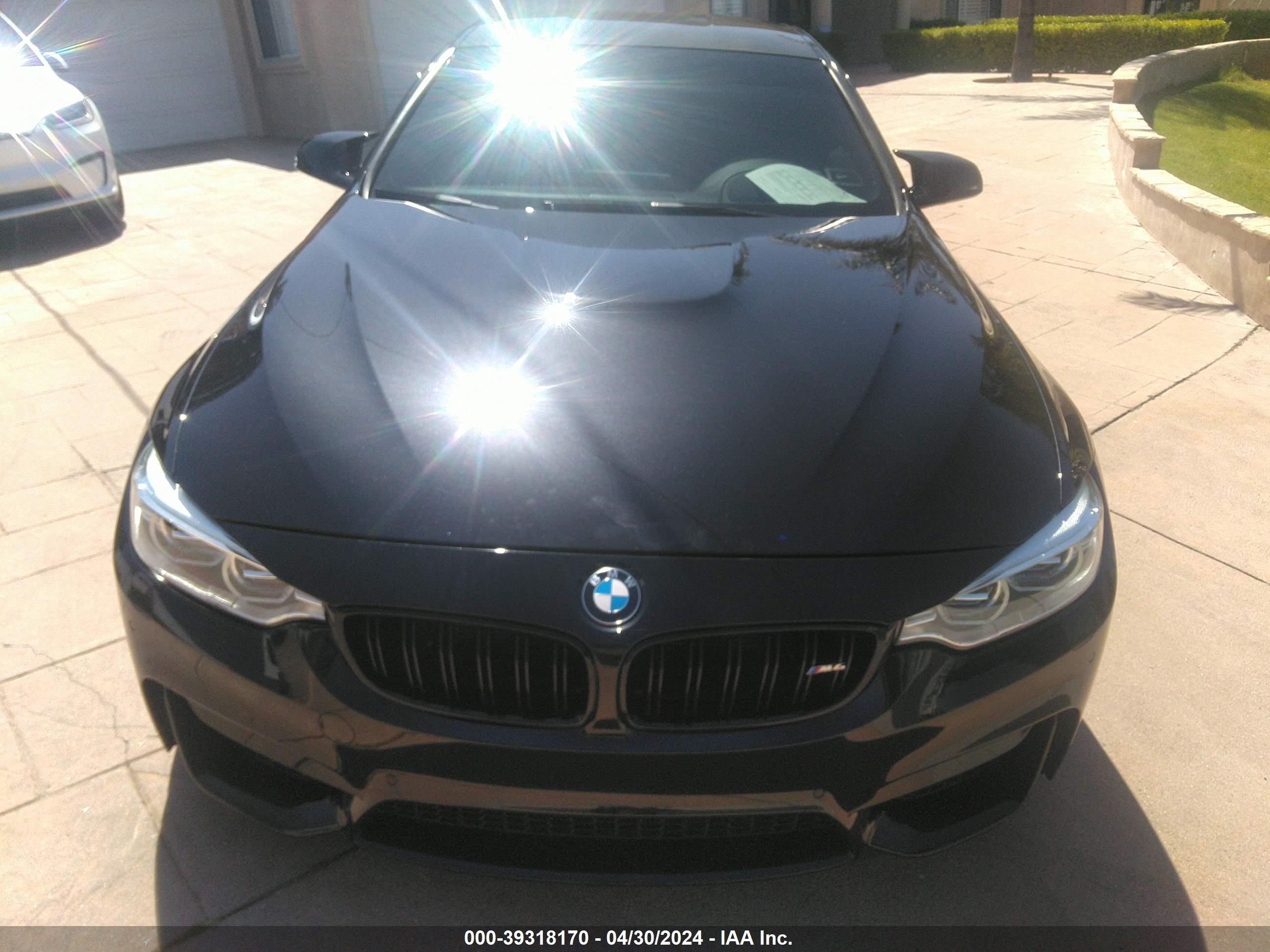 2016 BMW M4 vin: WBS3R9C56GK335818