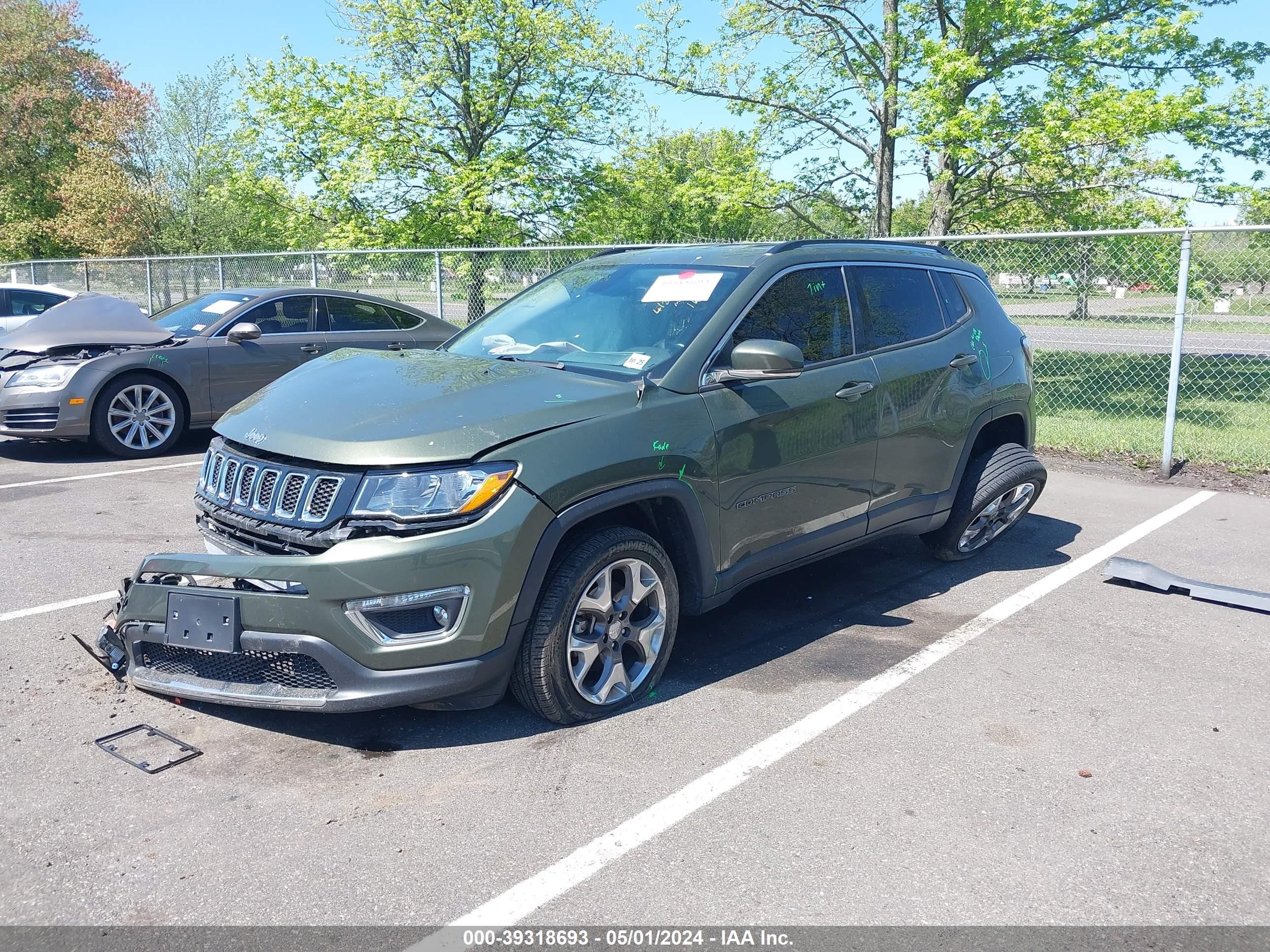 2020 Jeep Compass Limited 4X4 vin: 3C4NJDCB4LT178475