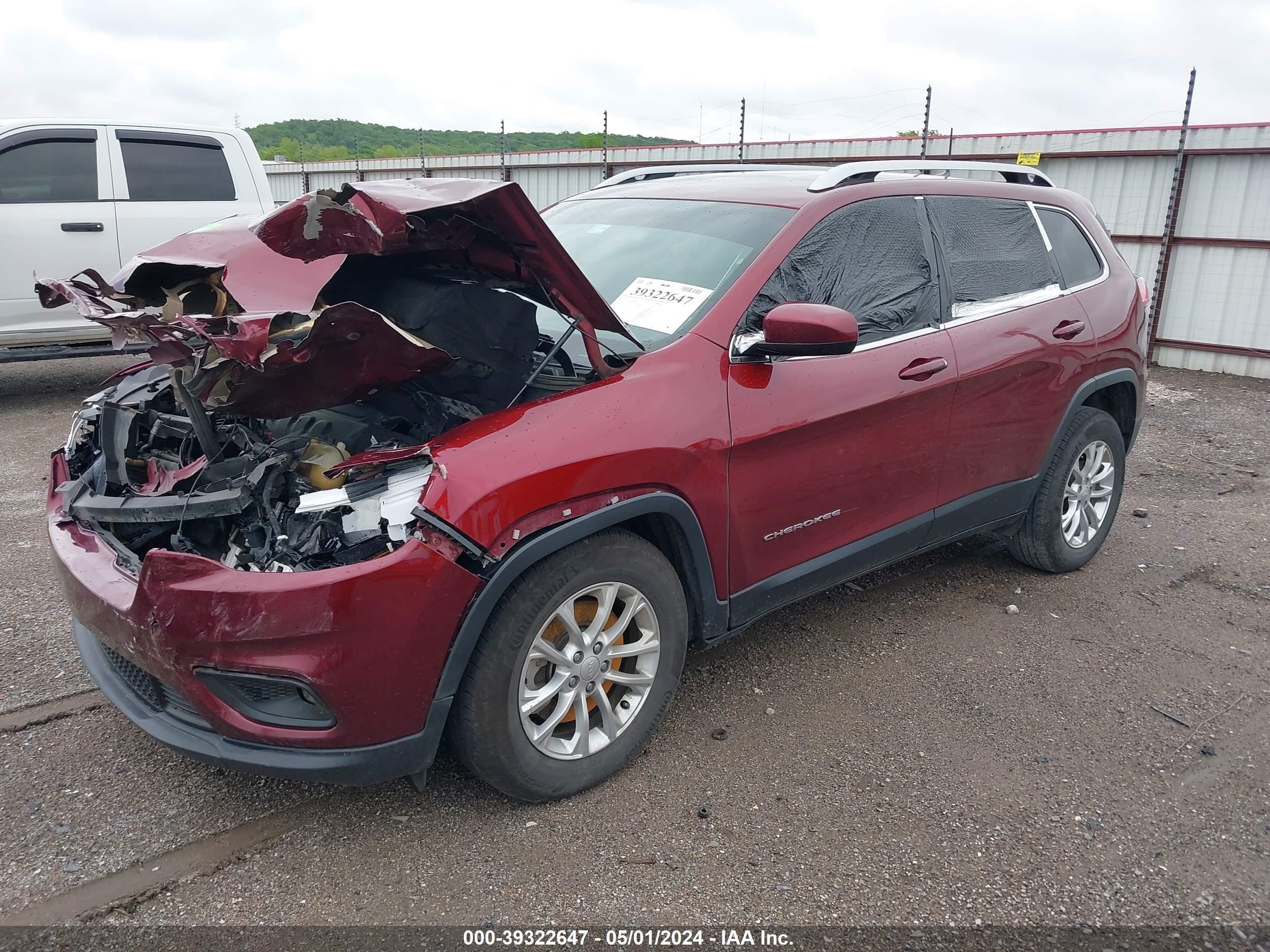 2019 Jeep Cherokee Latitude Fwd vin: 1C4PJLCB6KD146005