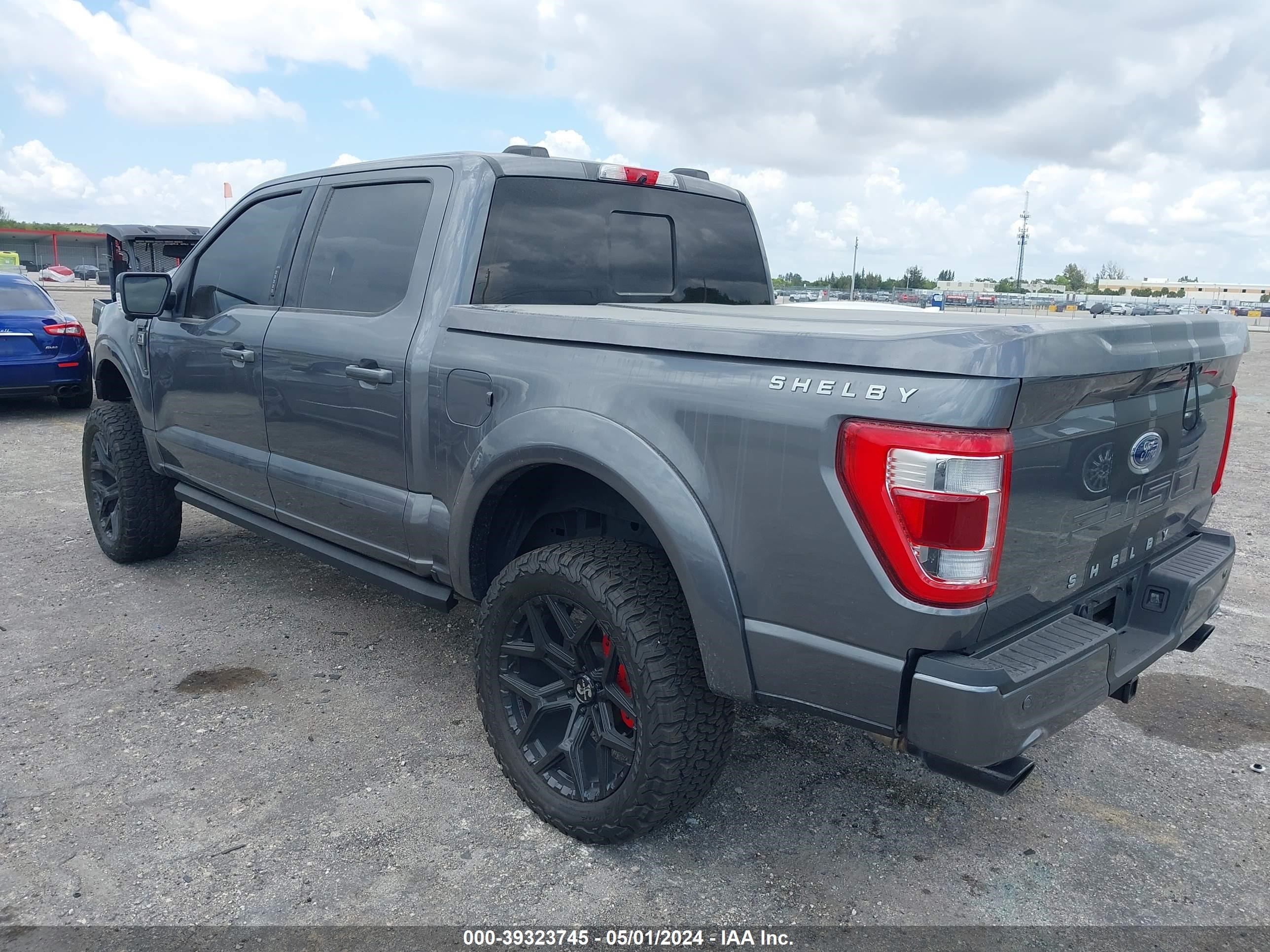 2022 Ford F-150 Lariat vin: 1FTFW1E52NFB54717