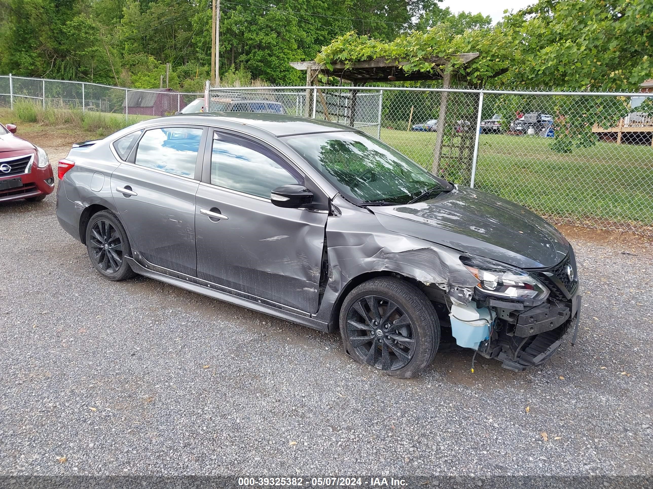 2018 Nissan Sentra Sr vin: 3N1AB7AP6JY239467