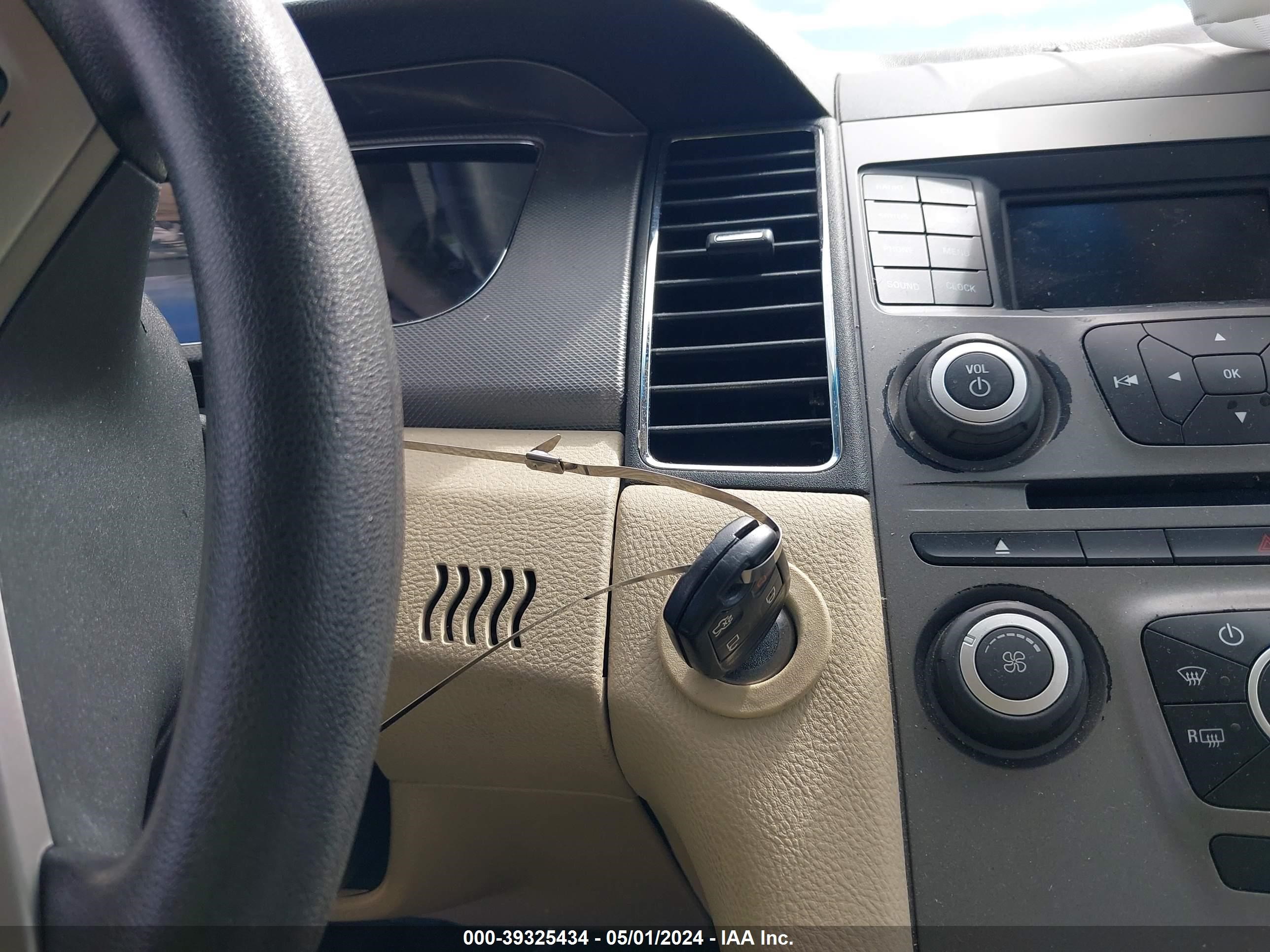 2018 Ford Taurus Se vin: 1FAHP2D8XJG136791