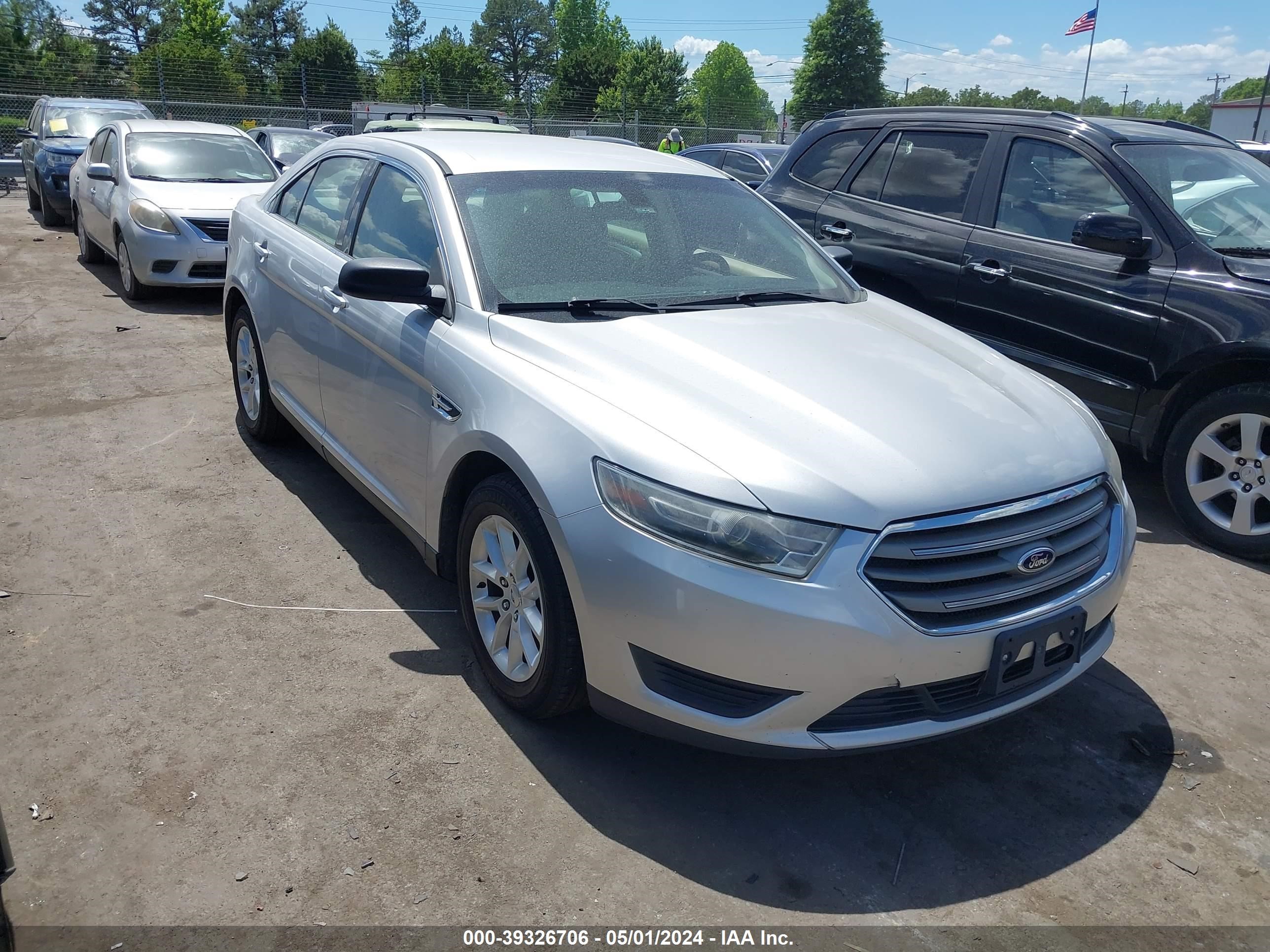 2015 Ford Taurus Se vin: 1FAHP2D81FG115223