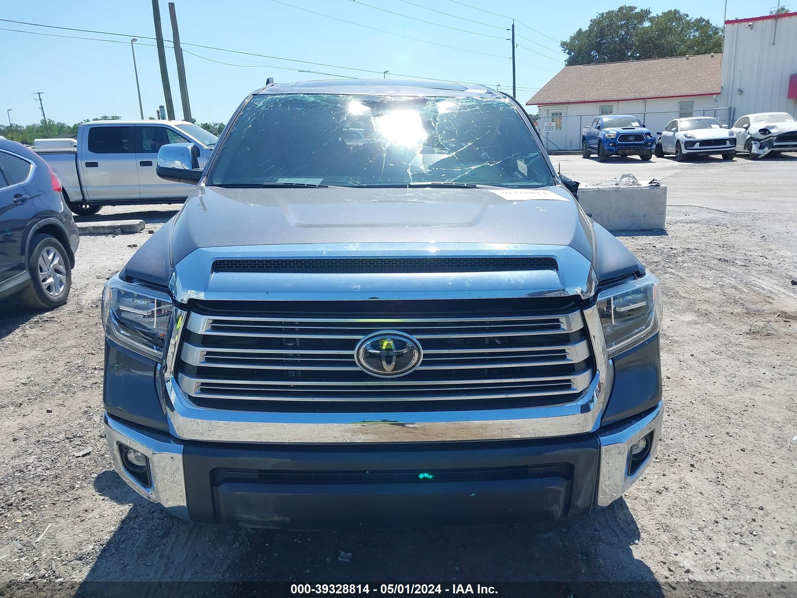 2020 Toyota Tundra Limited vin: 5TFFY5F12LX271797