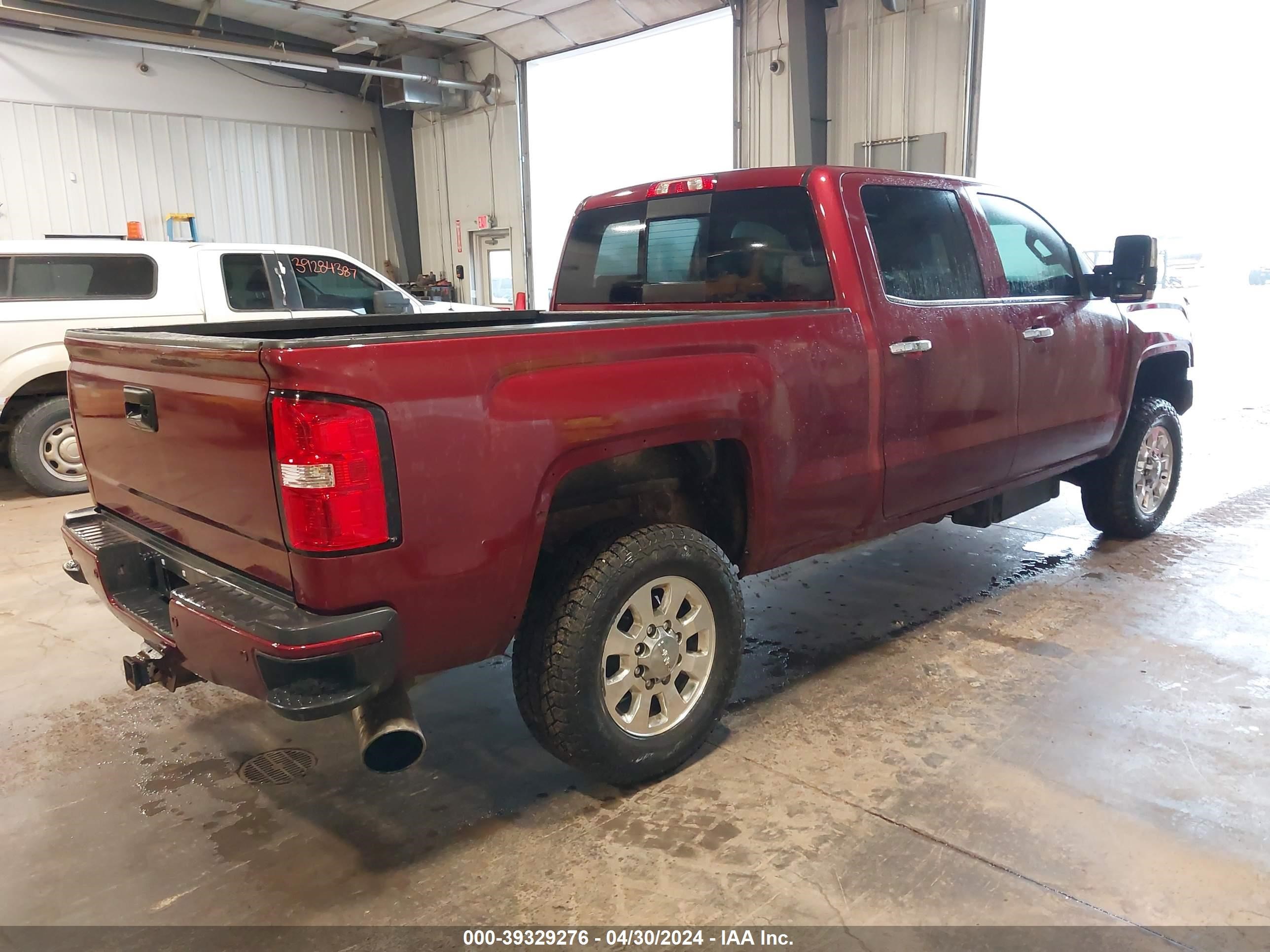 2015 GMC Sierra 2500Hd Denali vin: 1GT120E84FF533505