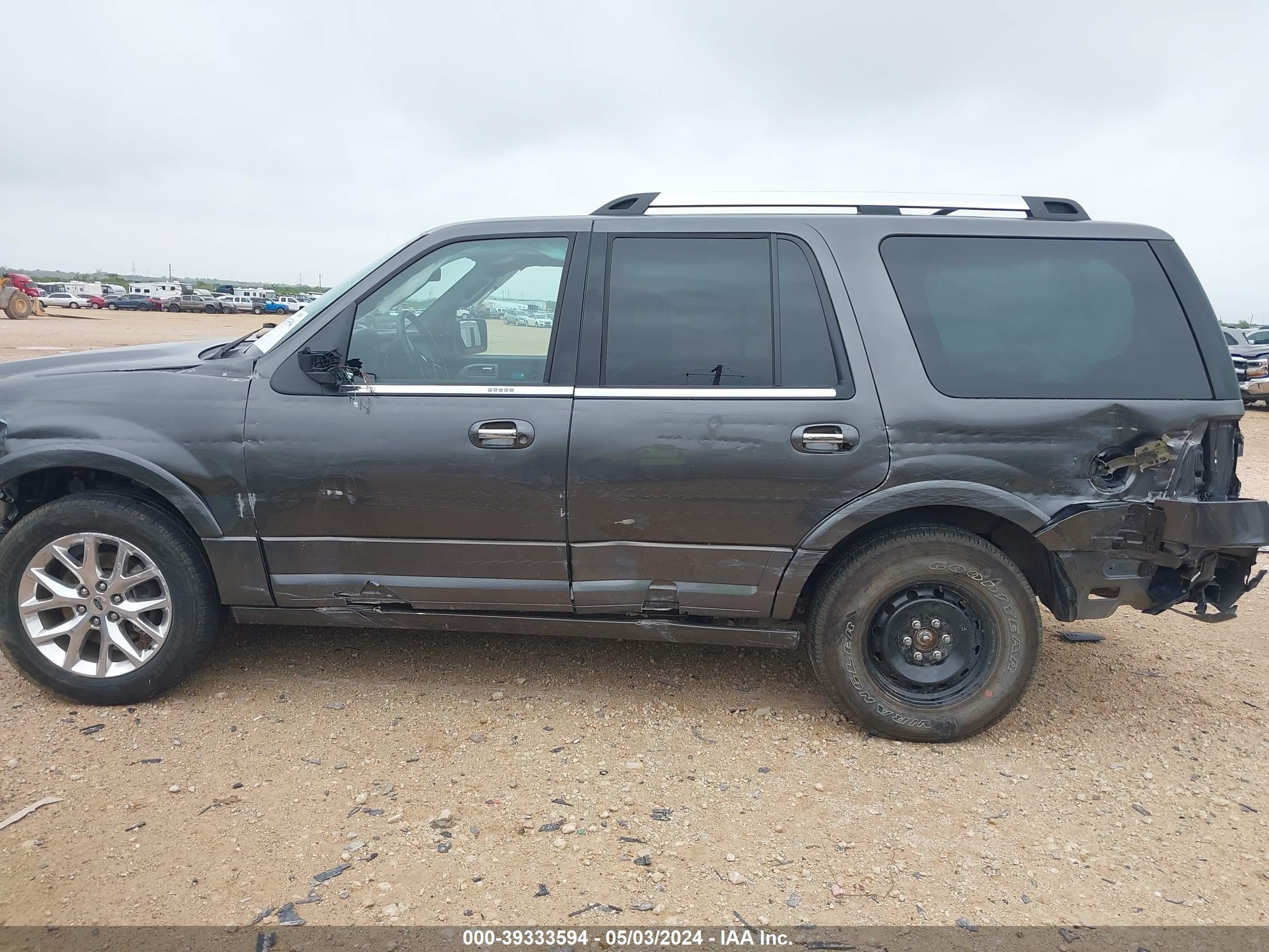 2017 Ford Expedition Limited vin: 1FMJU1KT4HEA18890